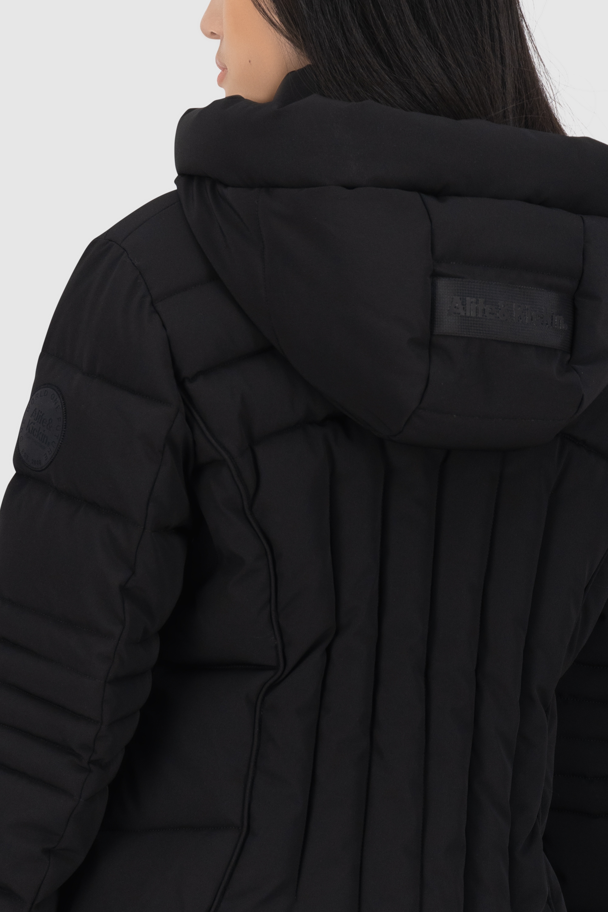 Alife & Kickin Winterjacke »Damen PriscillaAK A«, mit Kapuze, Gefütterter kurzer Mantel mit figurbetonter Passform und 2-Wege-Zip
