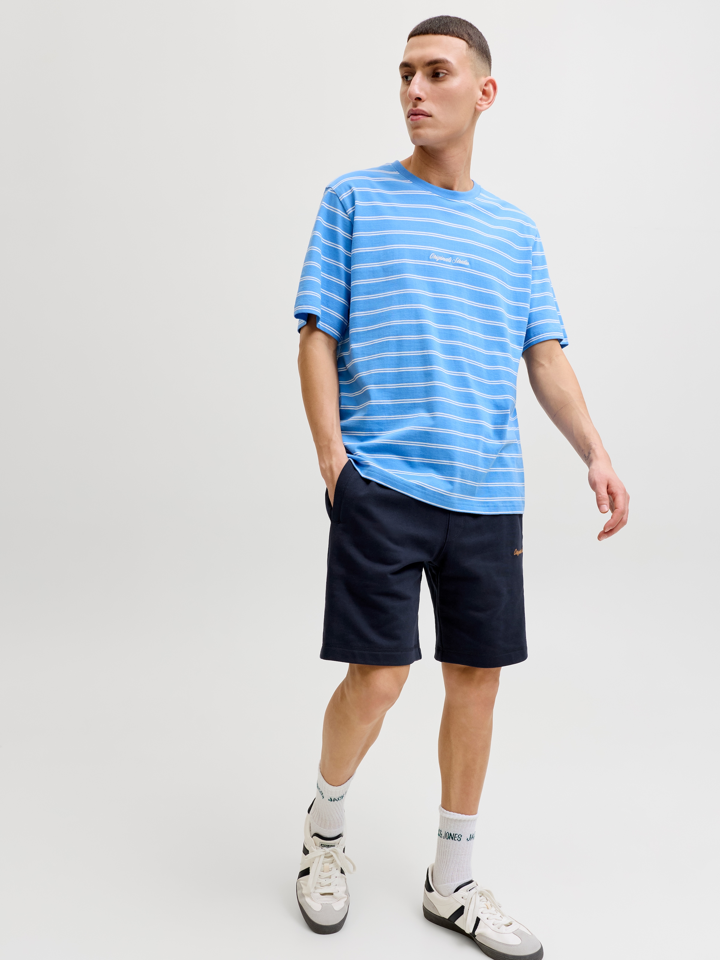 Jack & Jones Sweatshorts »JPSTKARL NORREBRO SWEAT SHORTS REG SN«  Baumwollmischung, relaxed fit