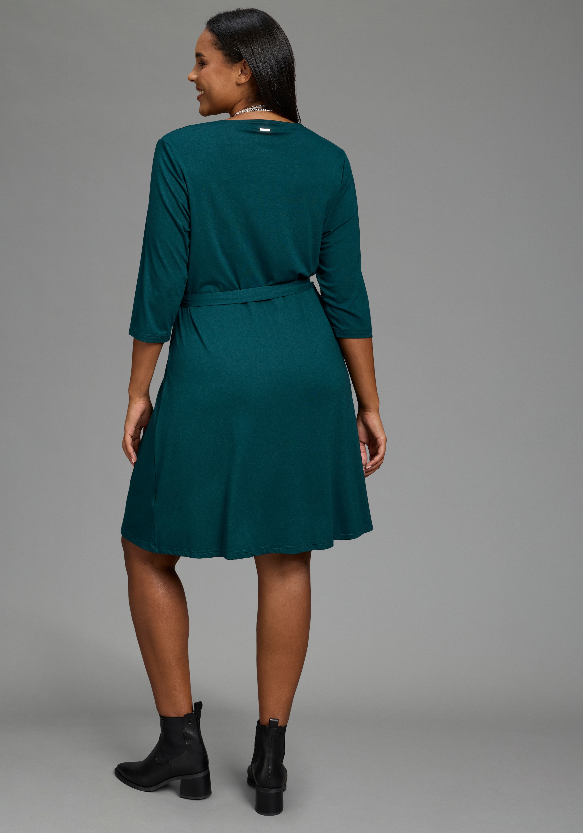 Laura Scott CURVE Jerseykleid »Große Größen« in großen Größen, mit Wickeloptik, taillierte Passform