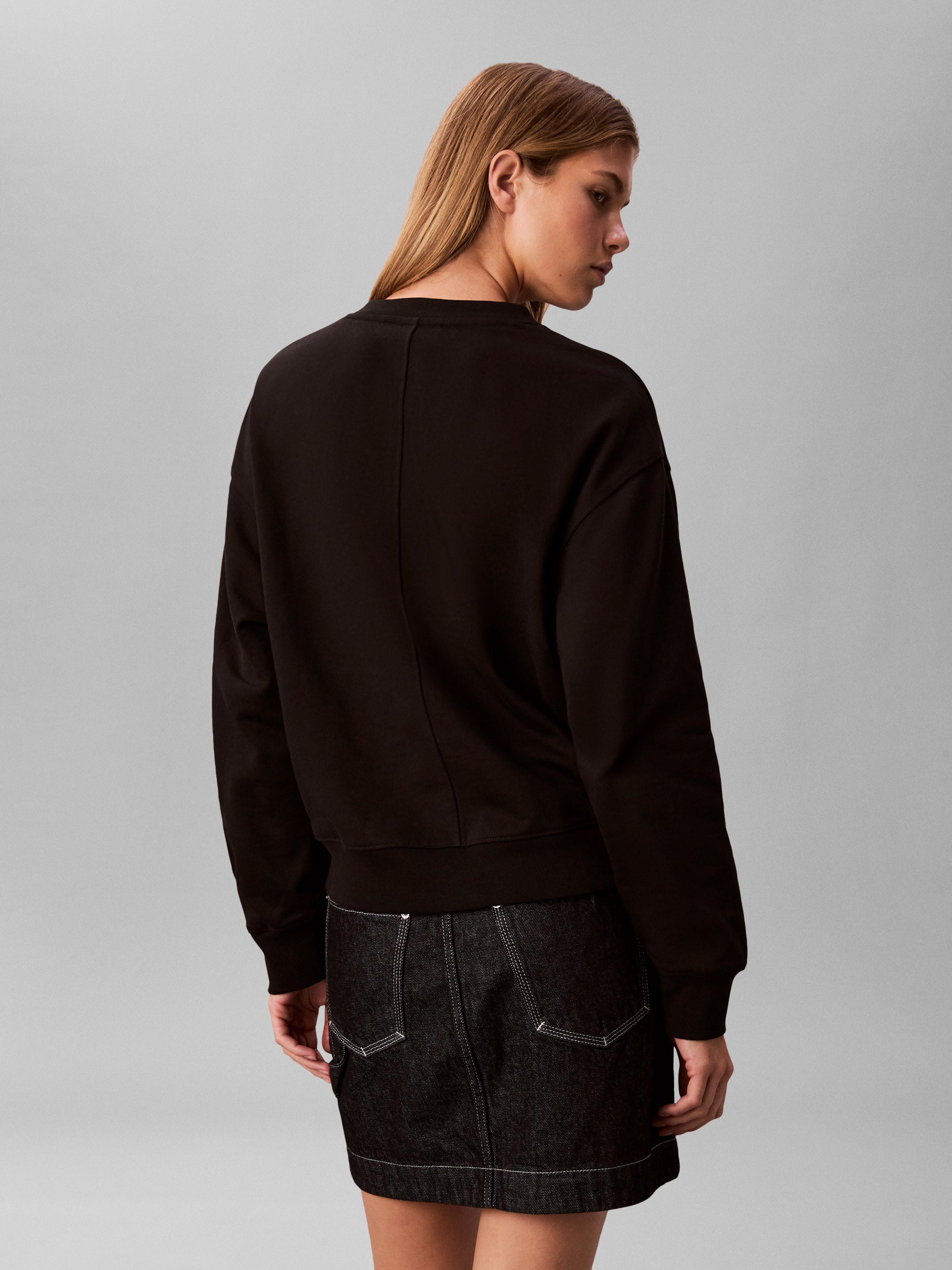 Calvin Klein Jeans Sweatshirt »LS TERRY WOVEN LABEL VNK SWEATSH«, Regular fit mit V-Ausschnitt
