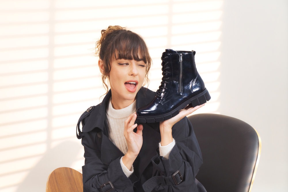 Remonte Schnürstiefelette, Schnürboots, Stiefelette, Profilsohle, mit Glitzer-Schnürsenkel