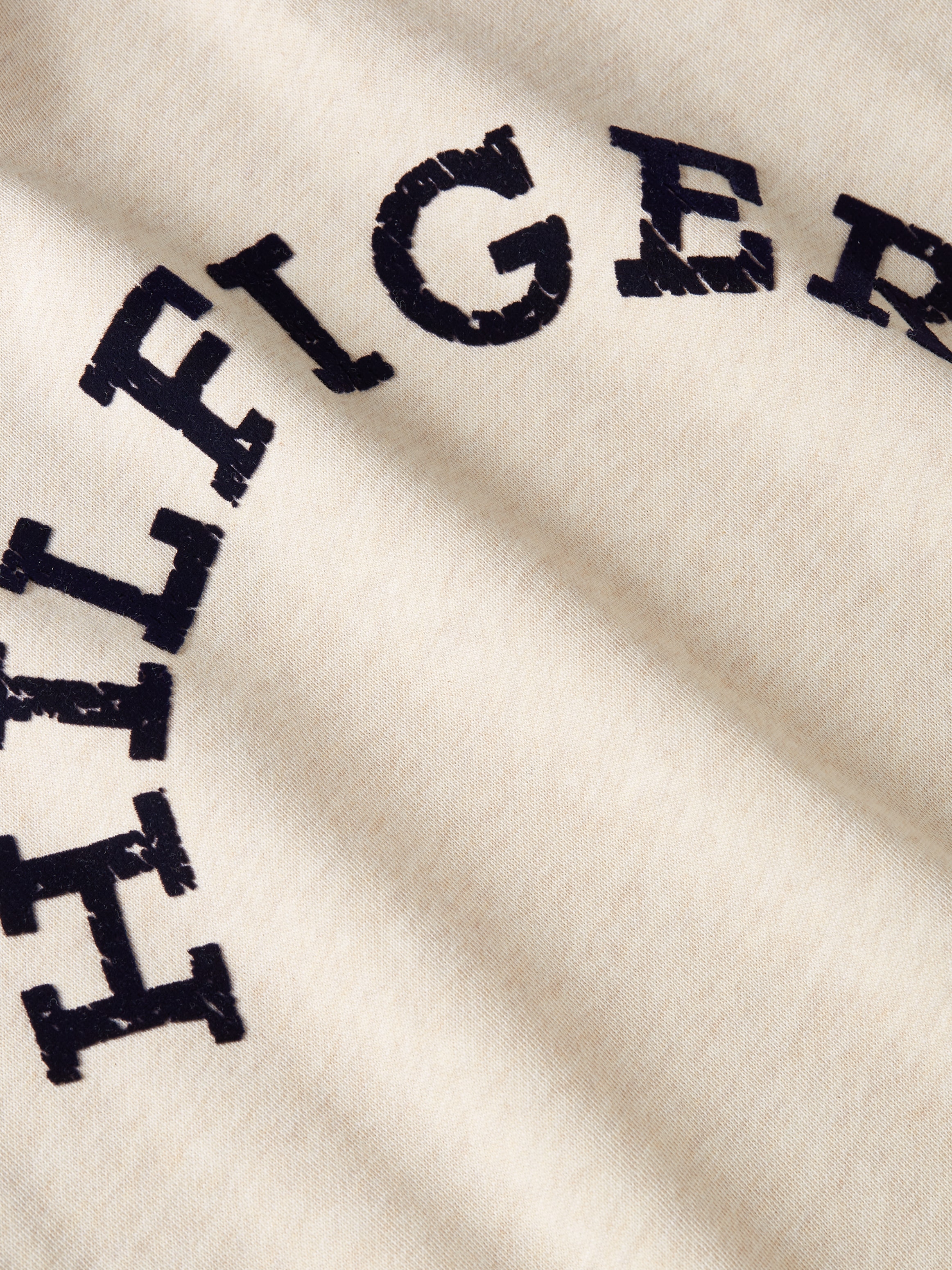Tommy Hilfiger Sweatshirt »HILFIGER ARCHED HTR SWEATSHIRT« mit gebrochenem Print