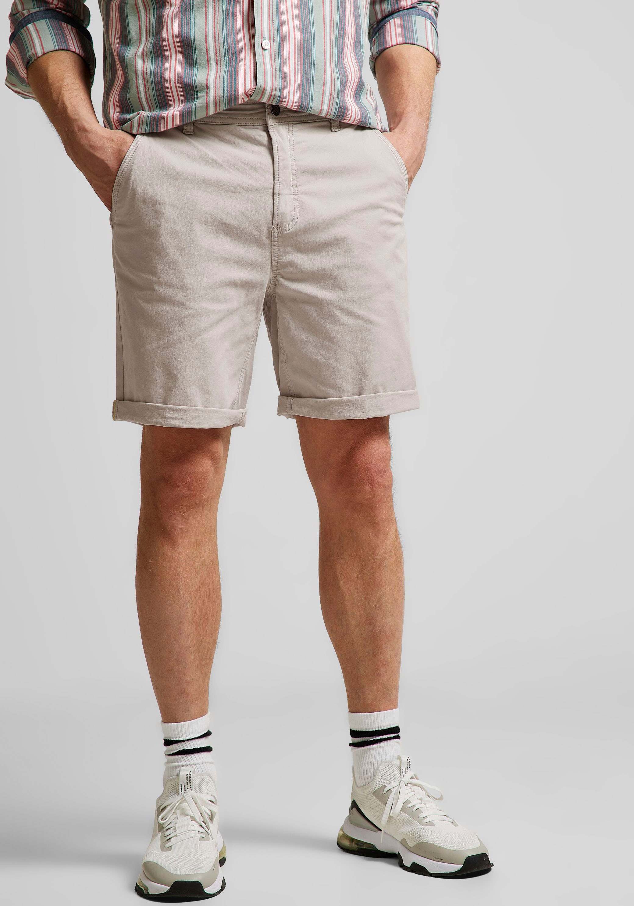 Bild von STREET ONE MEN Chinoshorts, mit leichtem Stretchanteil
