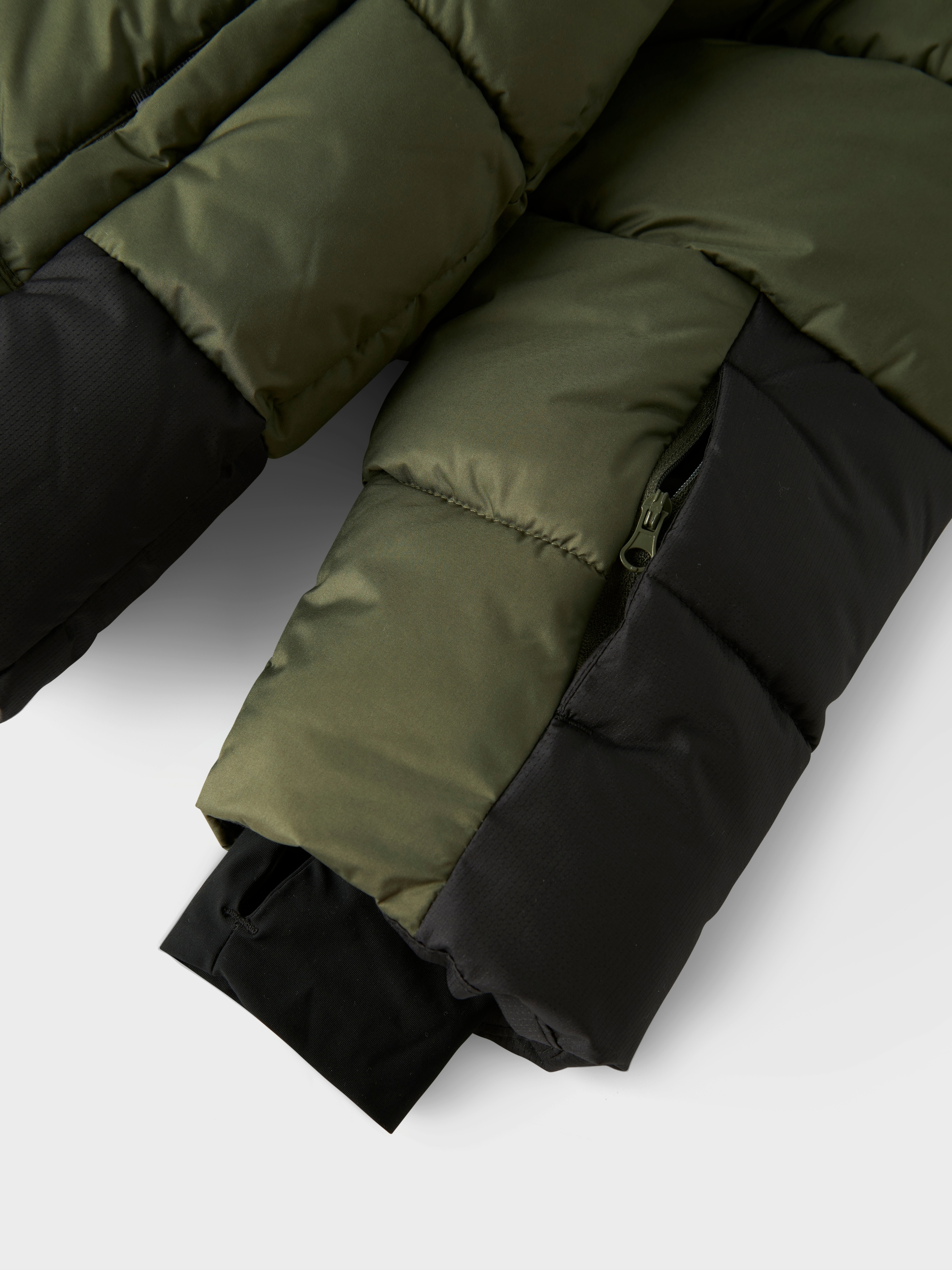 Name It Skijacke »NKMMOTION05 SKI JACKET FO«, mit Kapuze, wasser- und winddicht, mit Skipasstasche