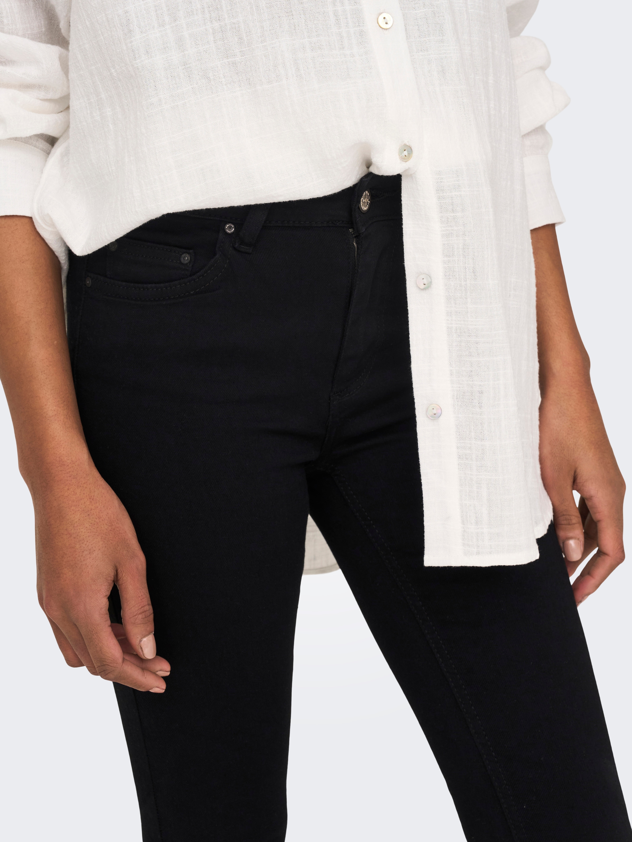 ONLY Ankle-Jeans »ONLBLUSH MID SK AK RW DNM REA2343 NOOS« ausgefranste Säume