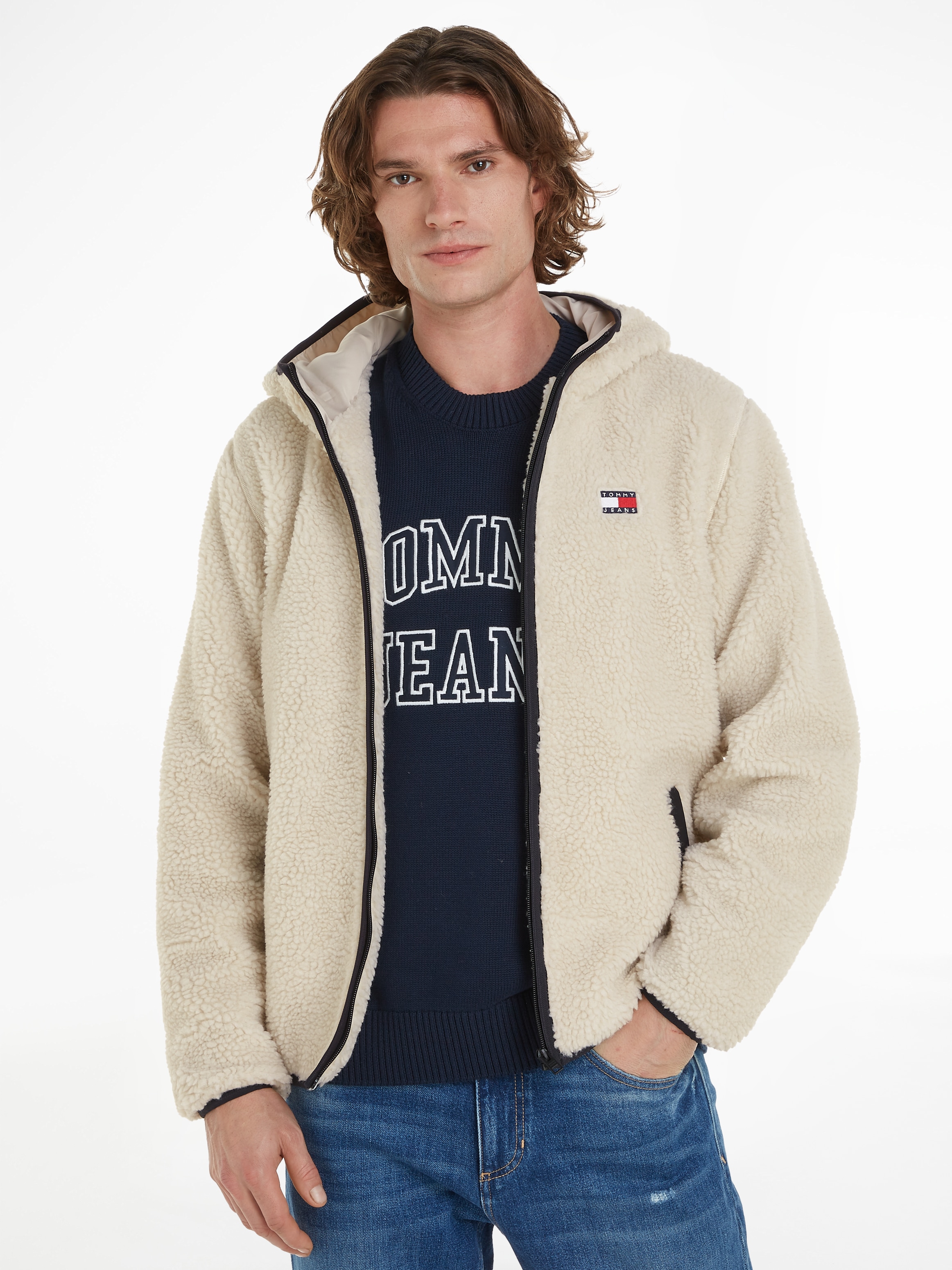 Tommy Jeans Plus Sweatjacke »TJM REG BADGE TEDDY ZIP TRU EXT«, Große Größen