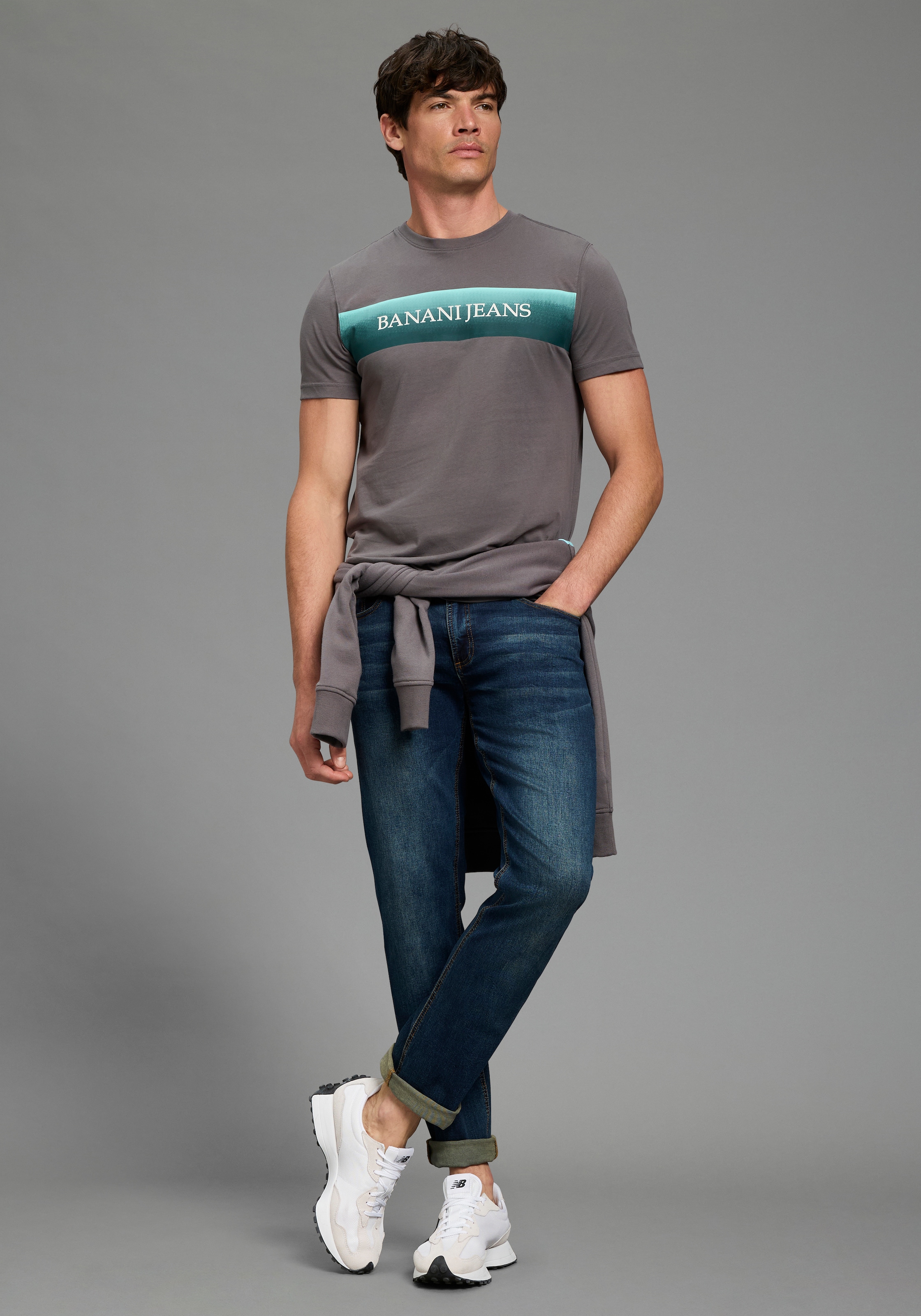 Bruno Banani T-Shirt Halbarmshirt, mit Rundhalsausschnitt, bedruckt, aus Single Jersey