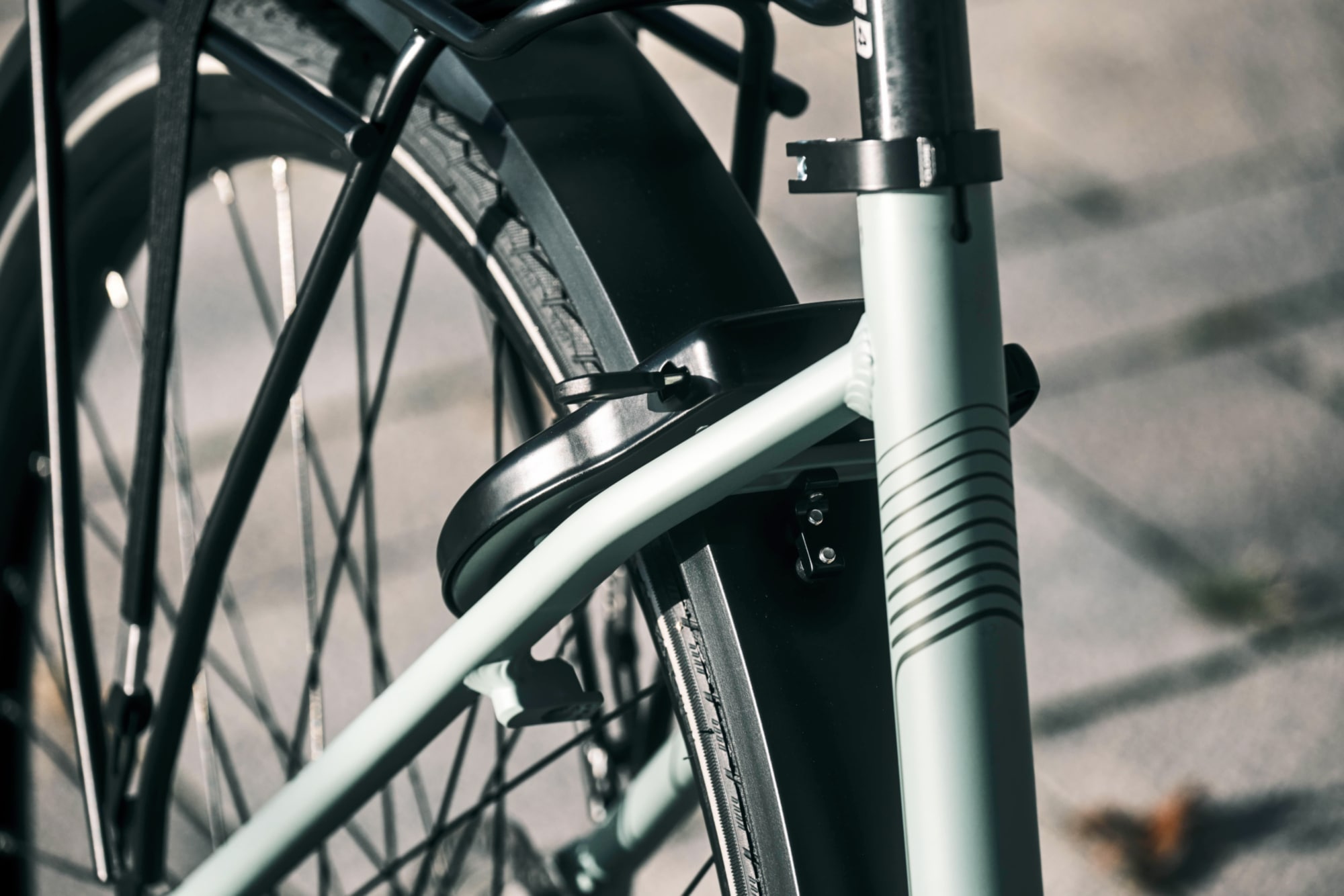 FISCHER Fahrrad »CITA 2403 459« 7 Gang Shimano NEXUS Schaltwerk Frontmotor mit Akku-Ladegerät;mit Werkzeug,  Pedelec, Elektrofahrrad für Damen und Herren