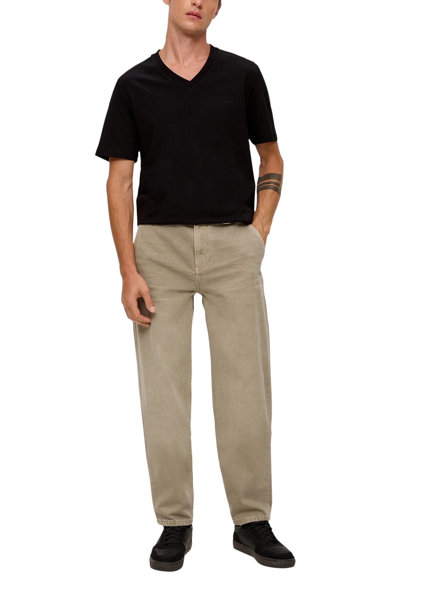 s.Oliver Bequeme Jeans, mit Ledermarkenlabel
