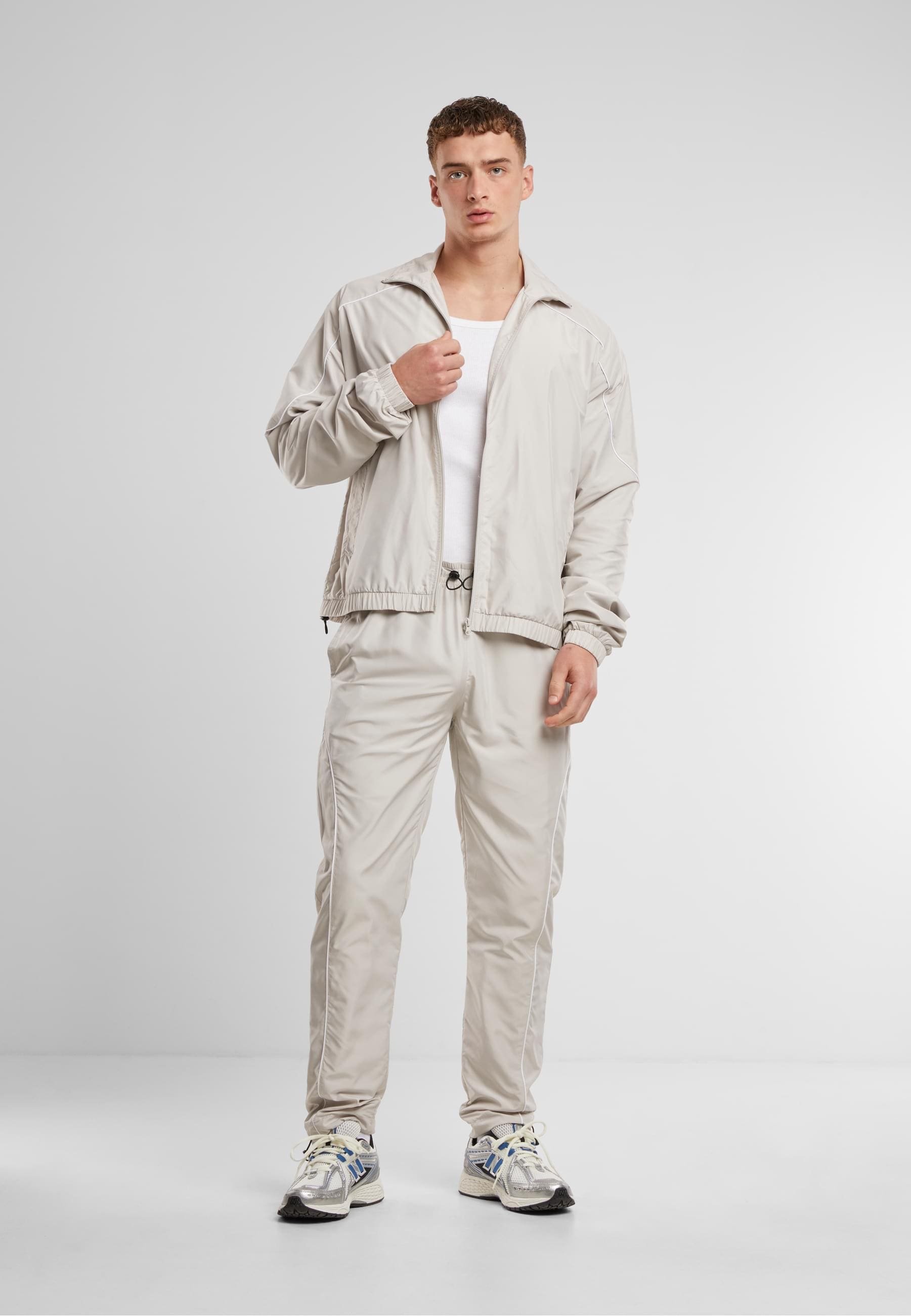 URBAN CLASSICS Jogginghose »Urban Classics Piped Panel Trackpants«