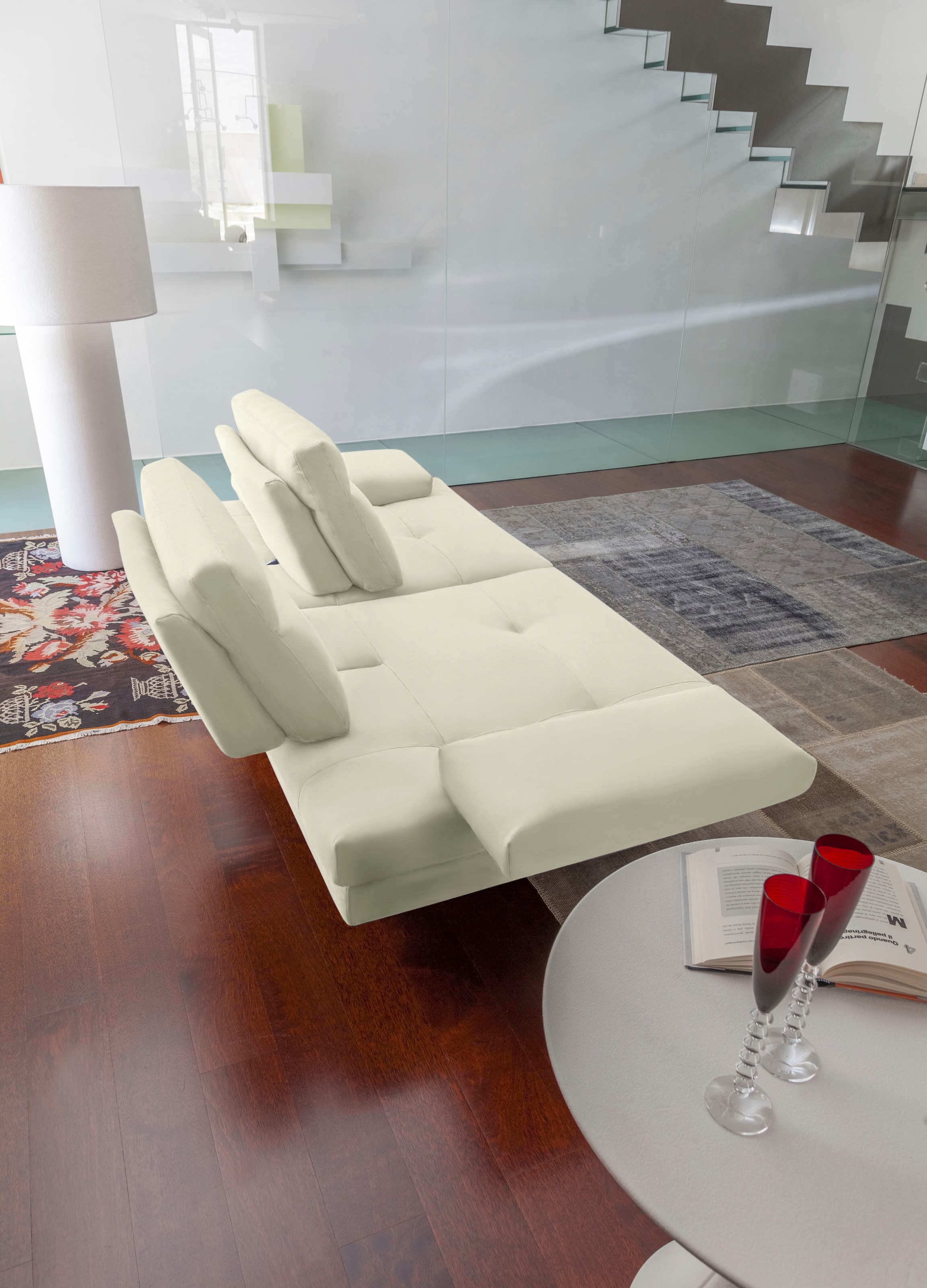 CALIA ITALIA 3-Sitzer »Toby Wing, Designsofa, hochwertige Verarbeitungsdetails, bequem«, inkl. Sitztiefenverstellung und Armteilfunktion, Füße in Schwarz matt