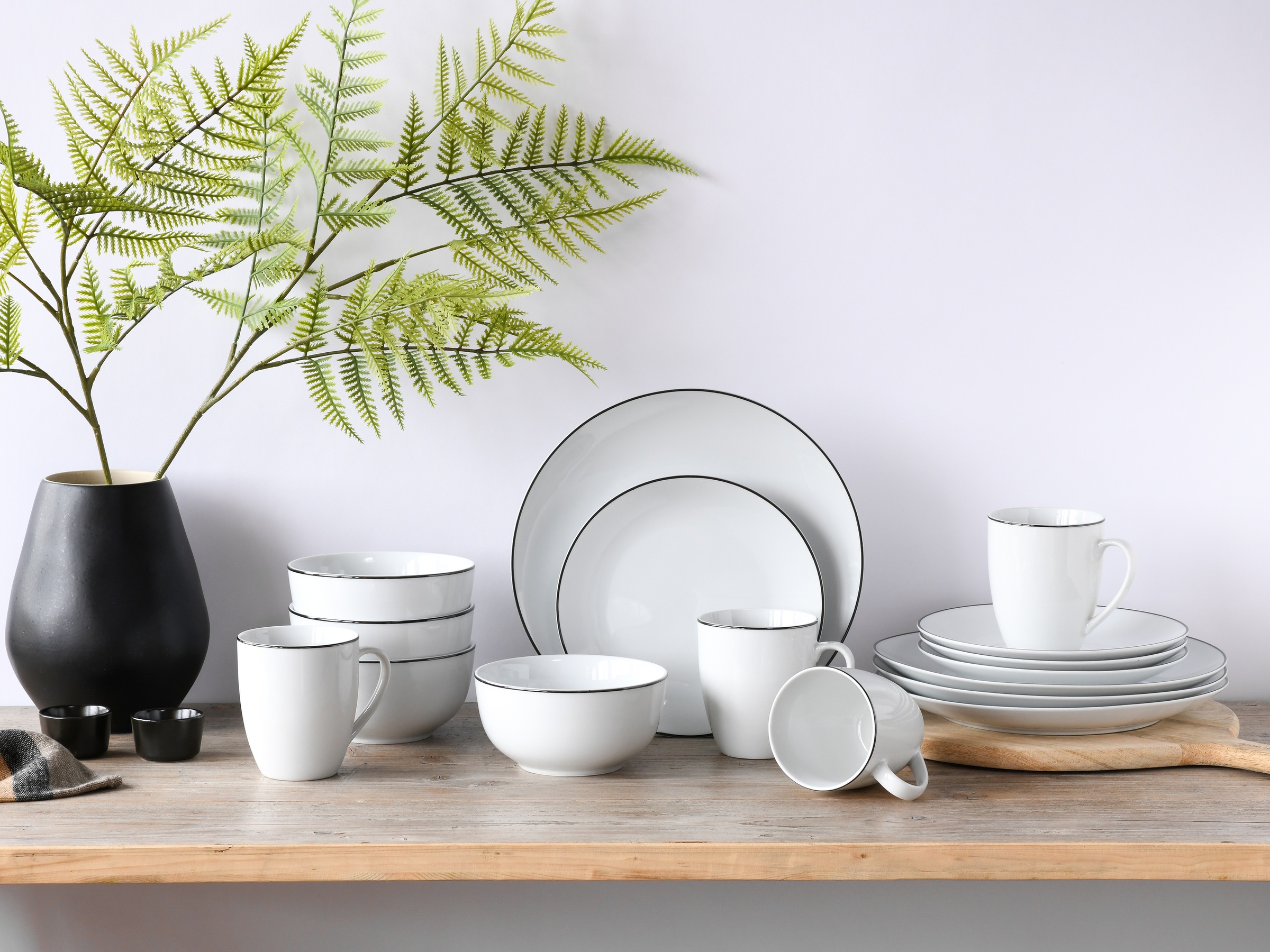 CreaTable Kombiservice »Luna Black Line«, (Set, 16 tlg.), handgemaltes Lini günstig online kaufen