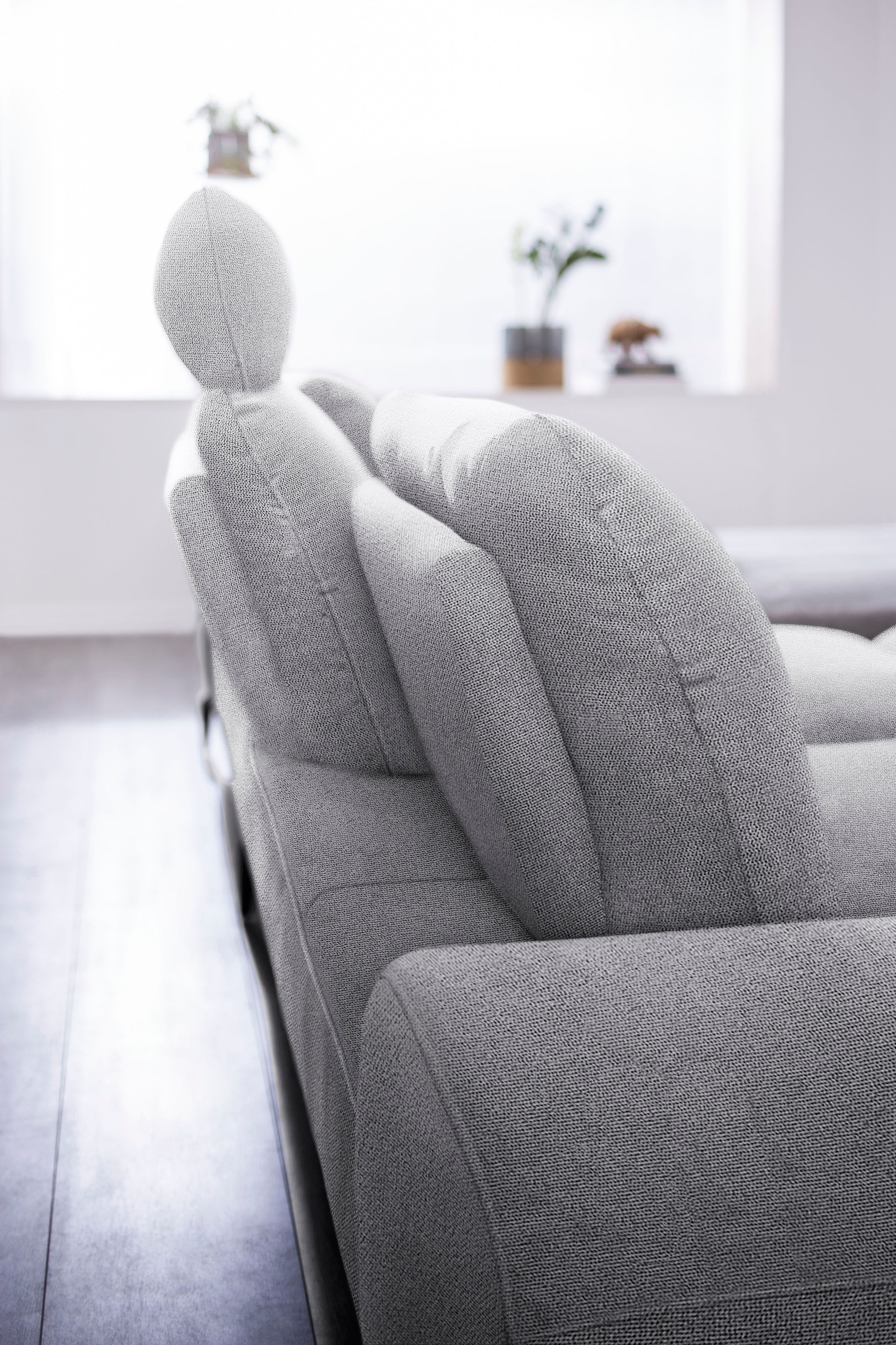 W.SCHILLIG Ecksofa »valentinoo, Designsofa, bequem, elegant und zeitlos, L-Form«, (Set), inklusive Hocker, mit Sitztiefenverstellung, Breite 299 cm