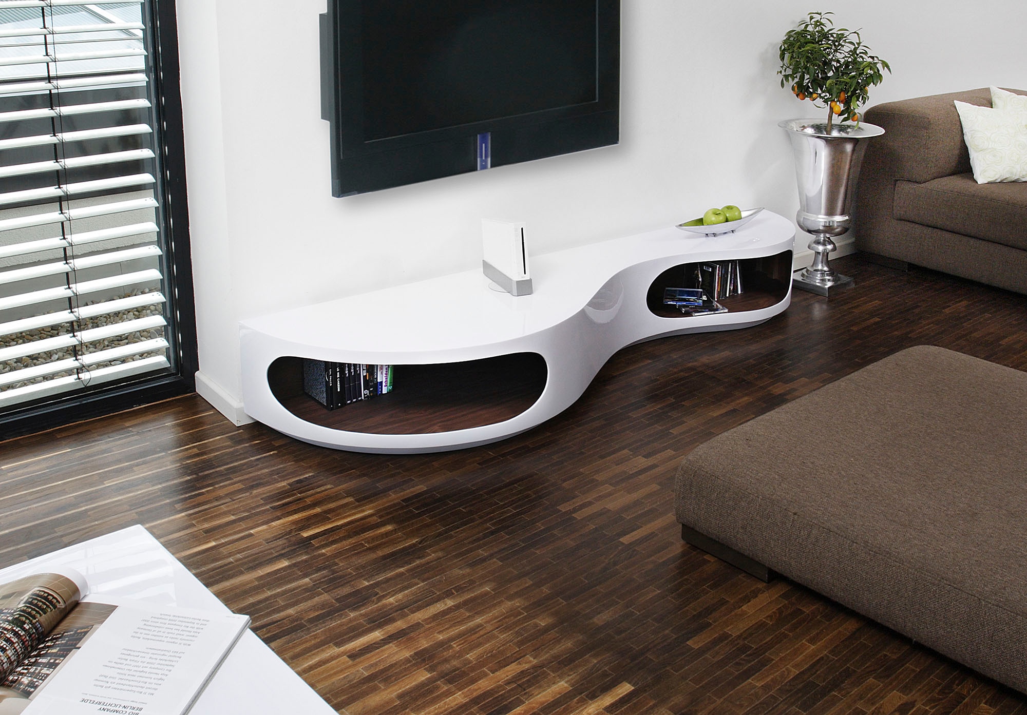 SalesFever Lowboard »Slow Design TV-Kommode für stilvolles Wohnen« Kommode günstig online kaufen