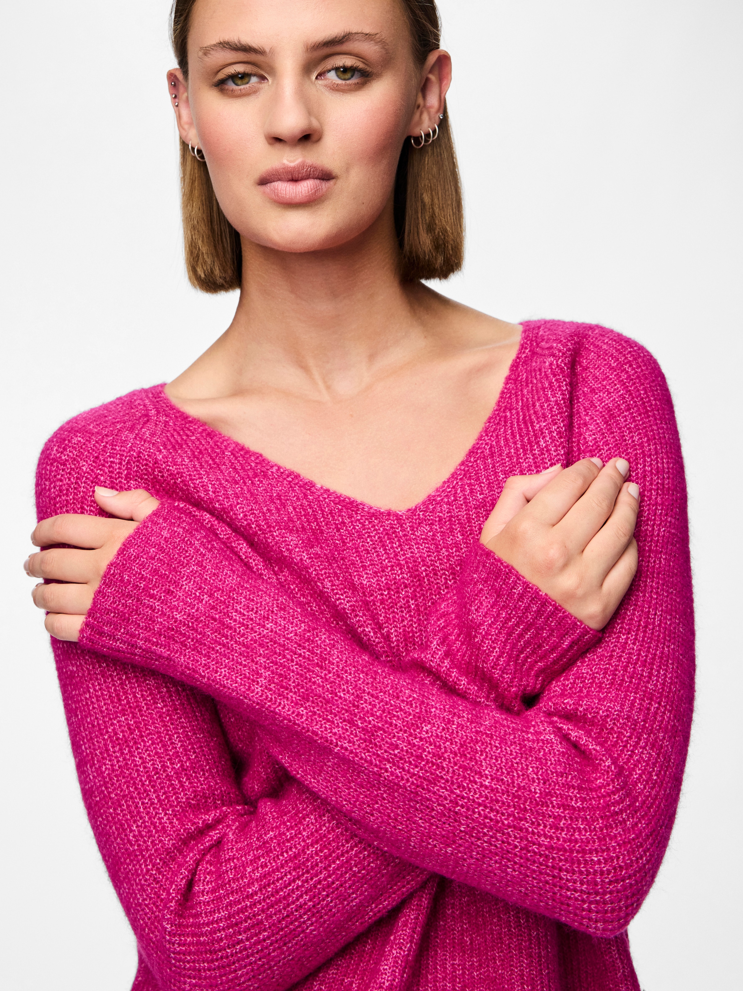 pieces V-Ausschnitt-Pullover »PCELLEN LS V-NECK KNIT NOOS BC«, mit Wolle