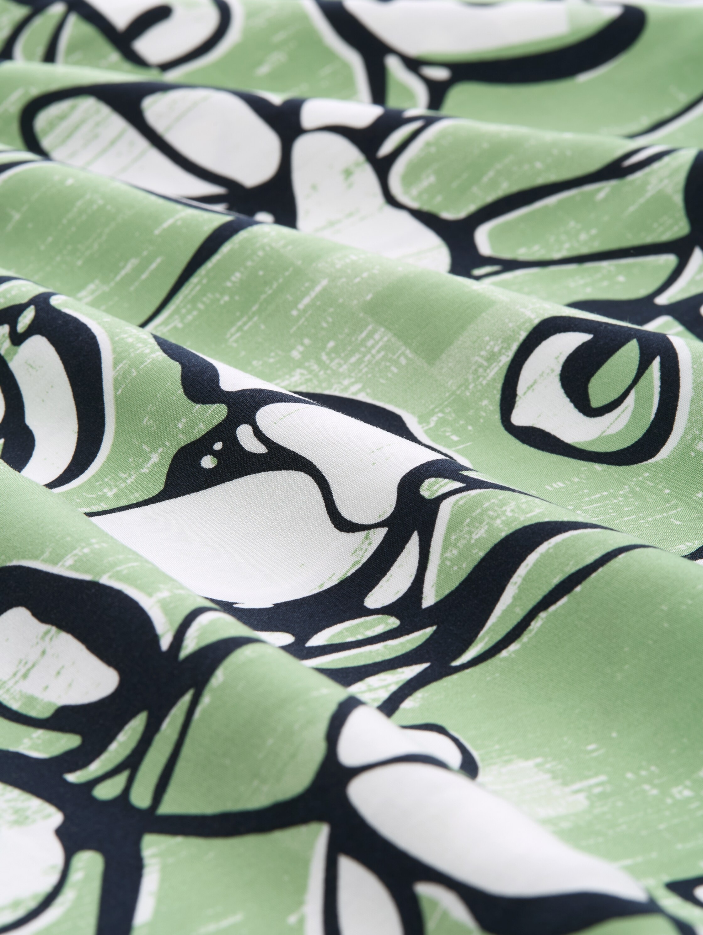 TOM TAILOR PLUS Kurzarmbluse mit All-Over Print