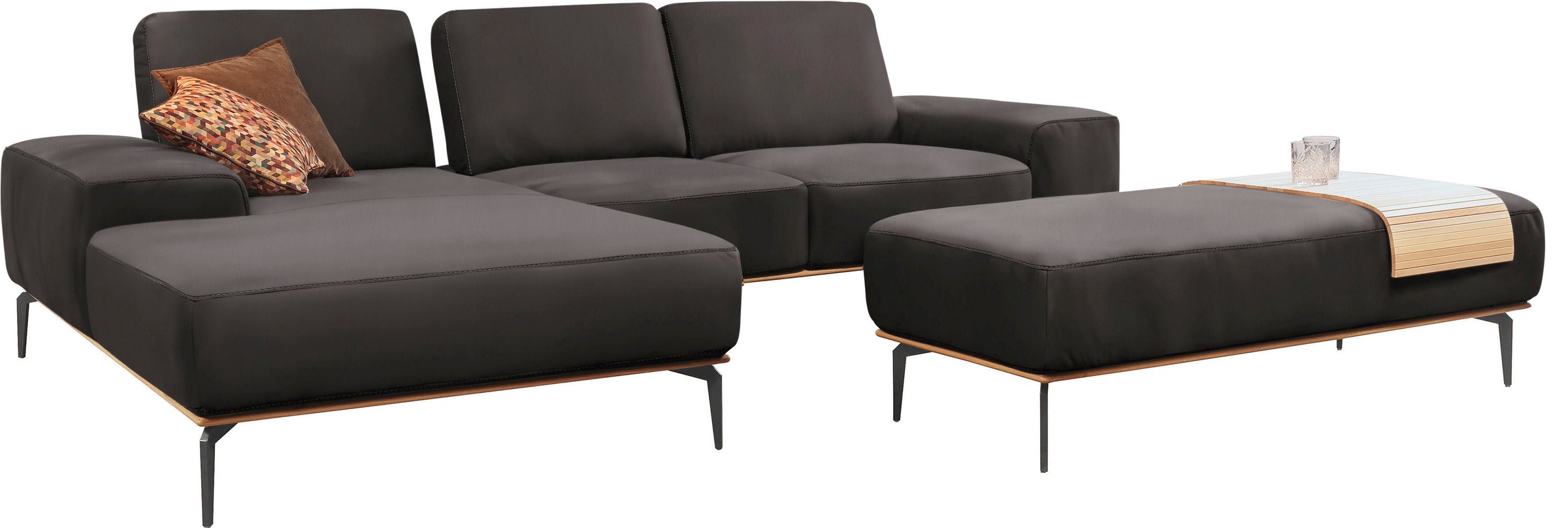 W.SCHILLIG Ecksofa »run, Designsofa mit tollem Sitzkomfort, bequem, L-Form«, mit Holzsockel, Füße in Schwarz pulverbeschichtet, Breite 279 cm