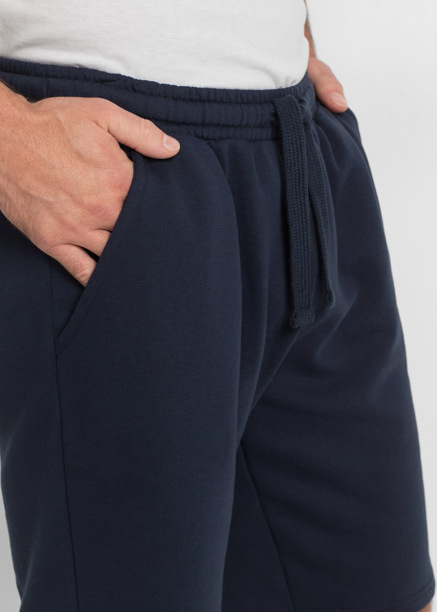 bonprix Sweatbermudas  elastischer Bund und seitlichen Einstecktaschen