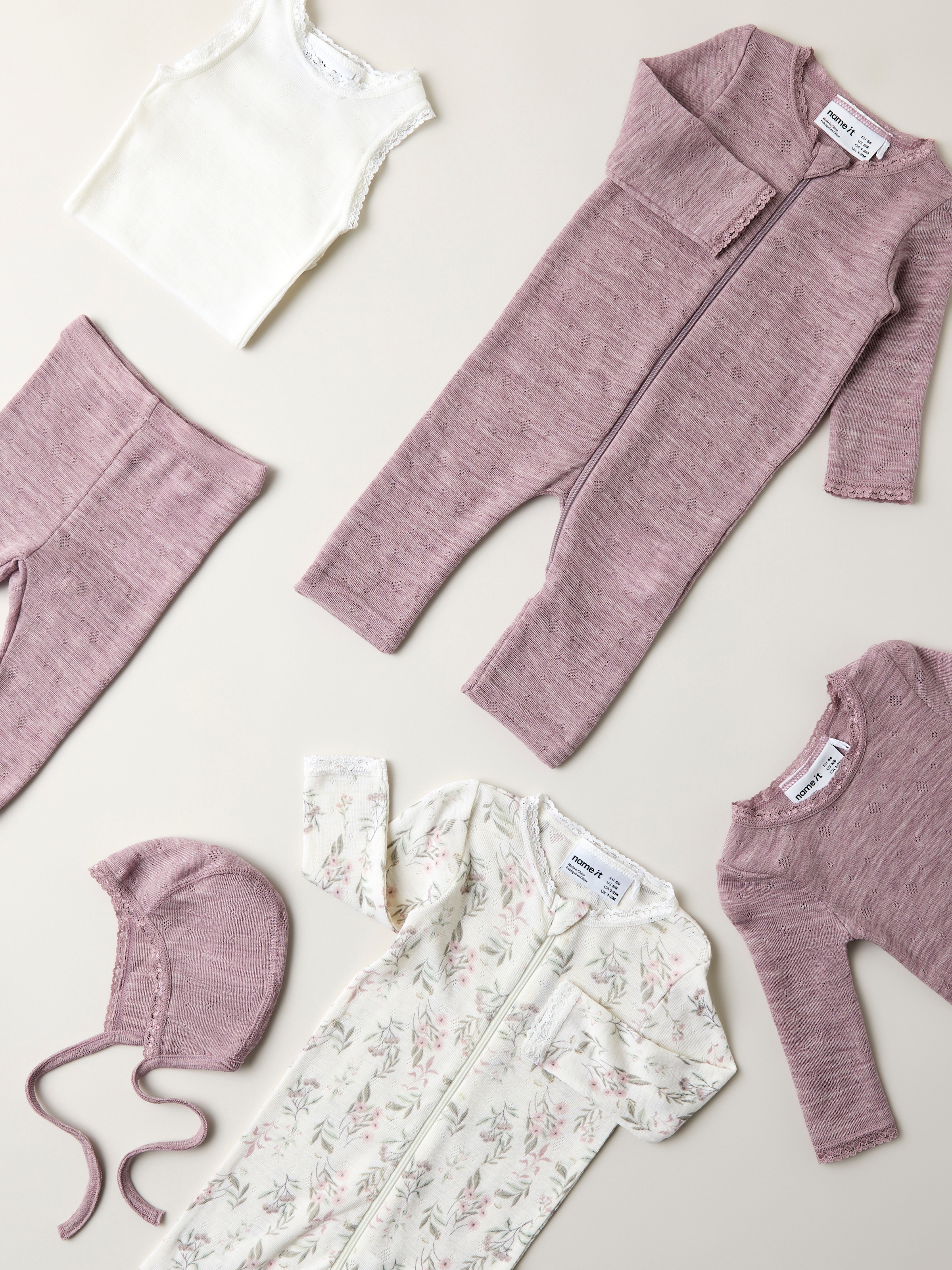 Name It Schlafanzug »NBFWANG WOOL NEEDLE NIGHTSUIT NOOS« für Babys, aus Wolle in Strickqualität, Regular Fit