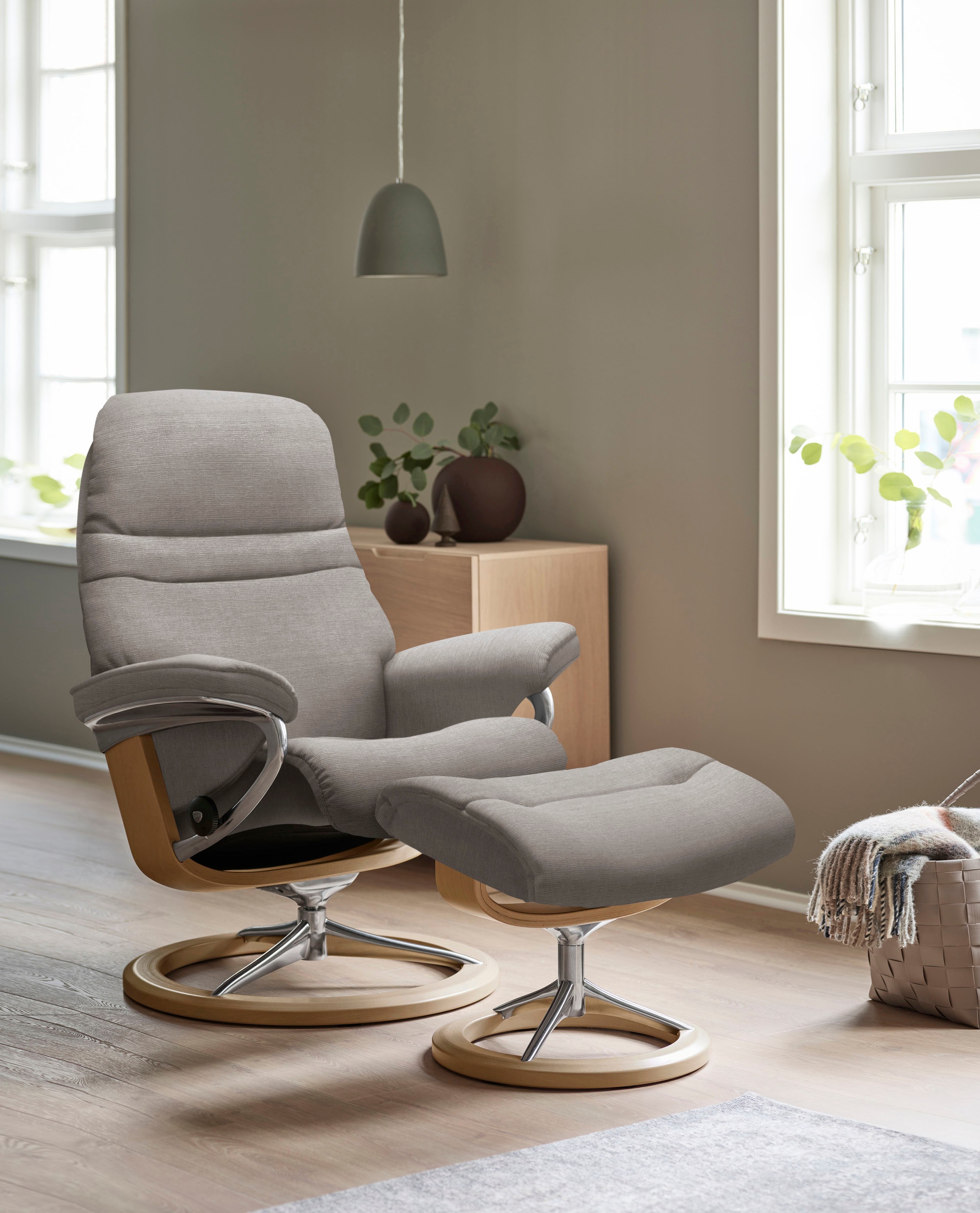 Stressless® Relaxsessel »Sunrise«, (Set, Relaxsessel mit Hocker), mit Signature Base, Größe S, Gestell Eiche