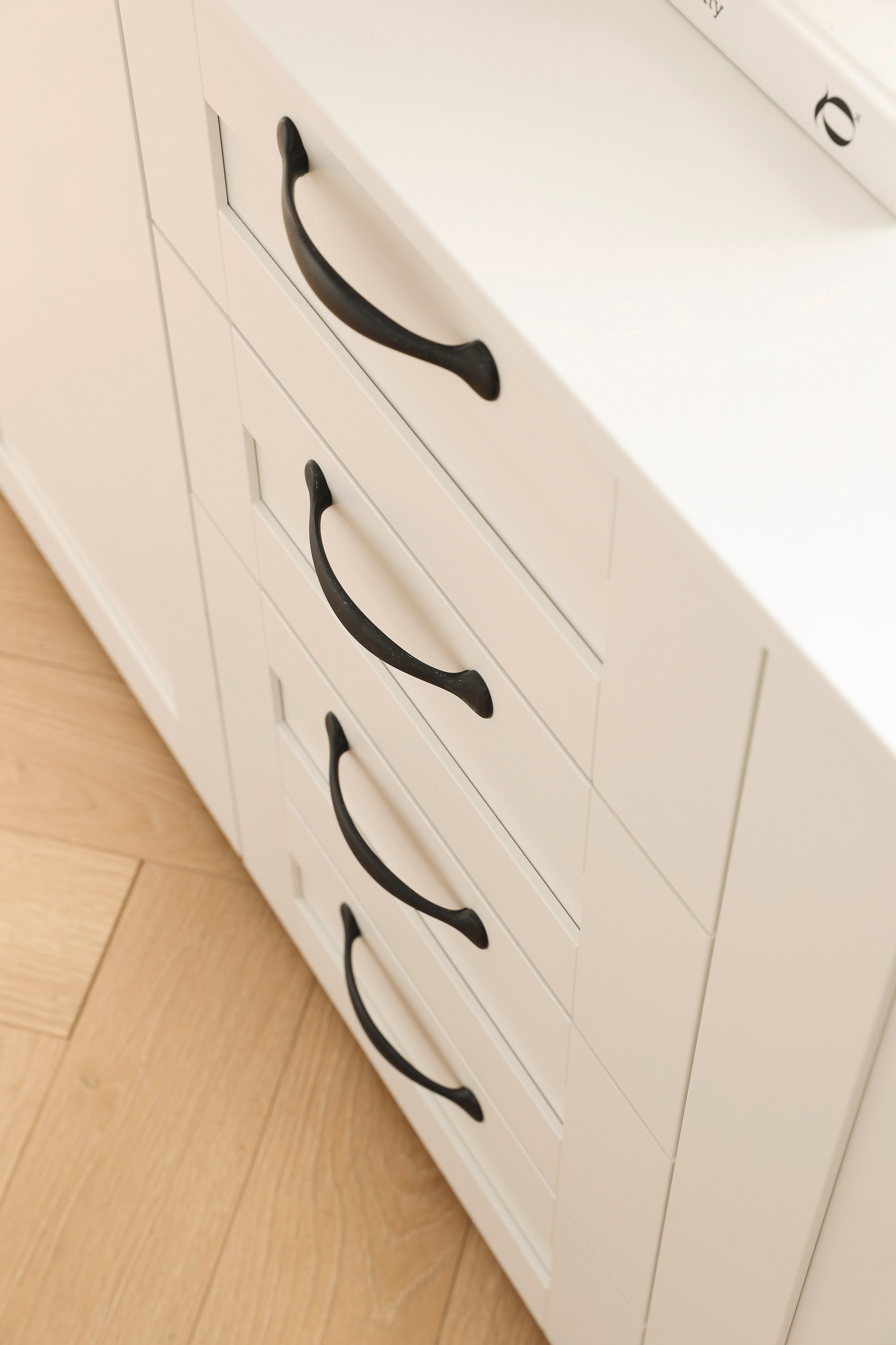 rauch Kombikommode »Cottage by Aditio«, in skandinavischem Landhausstil, 4 Schubladen mit Softclose-Funktion