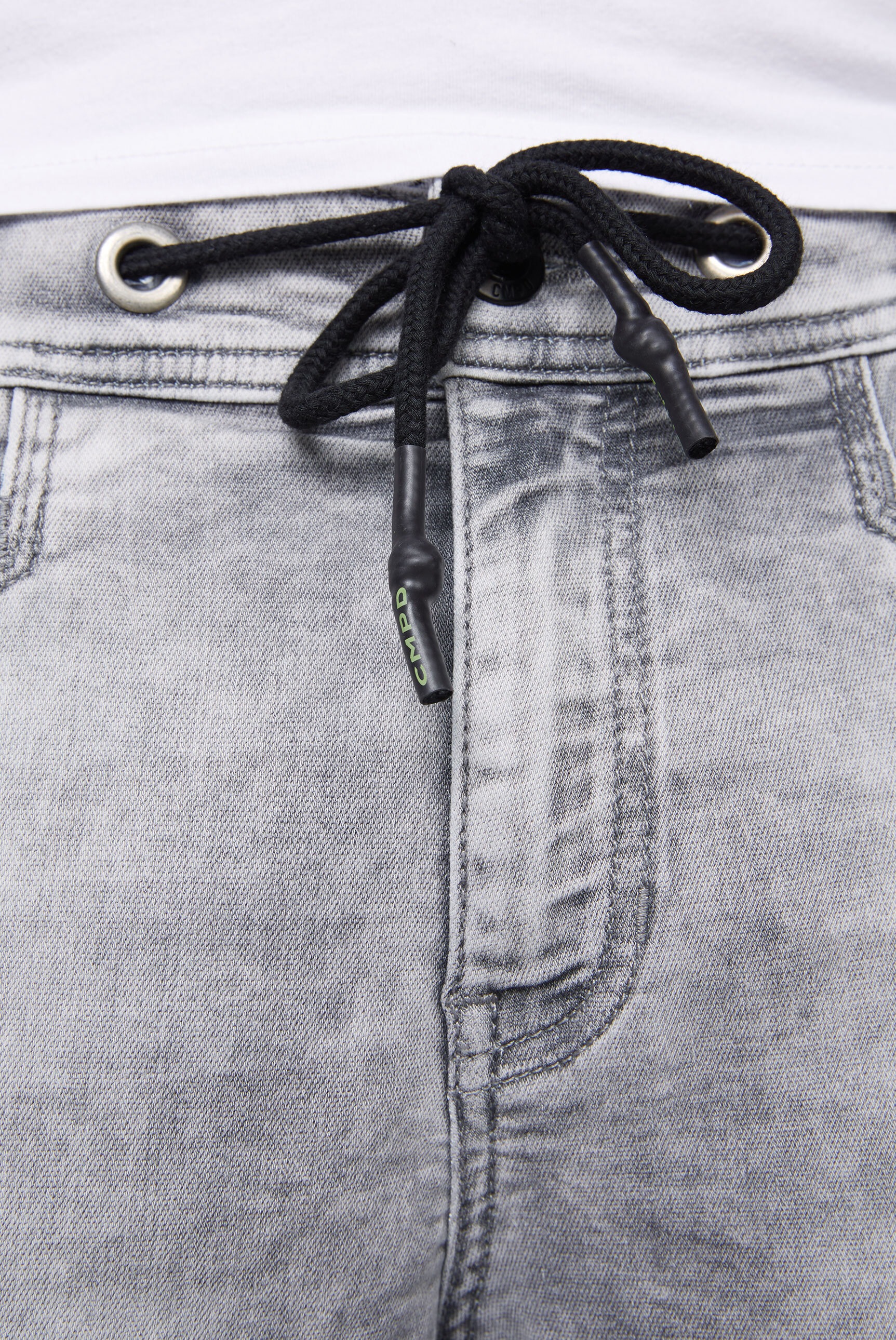CAMP DAVID Regular-fit-Jeans, Beintaschen mit Druckknopfverschluss