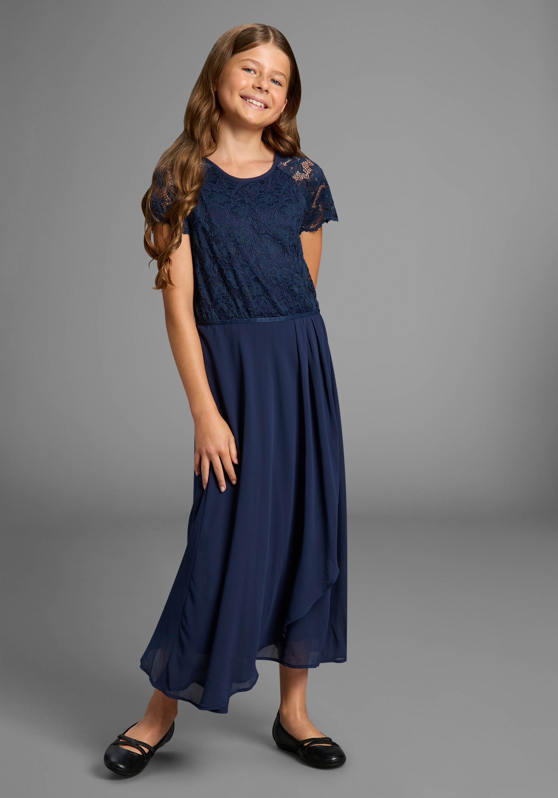 KIDSWORLD Jerseykleid »Festliches Kleid mit Spitze«, Elegantes Kleid mit Spitze und Chiffon