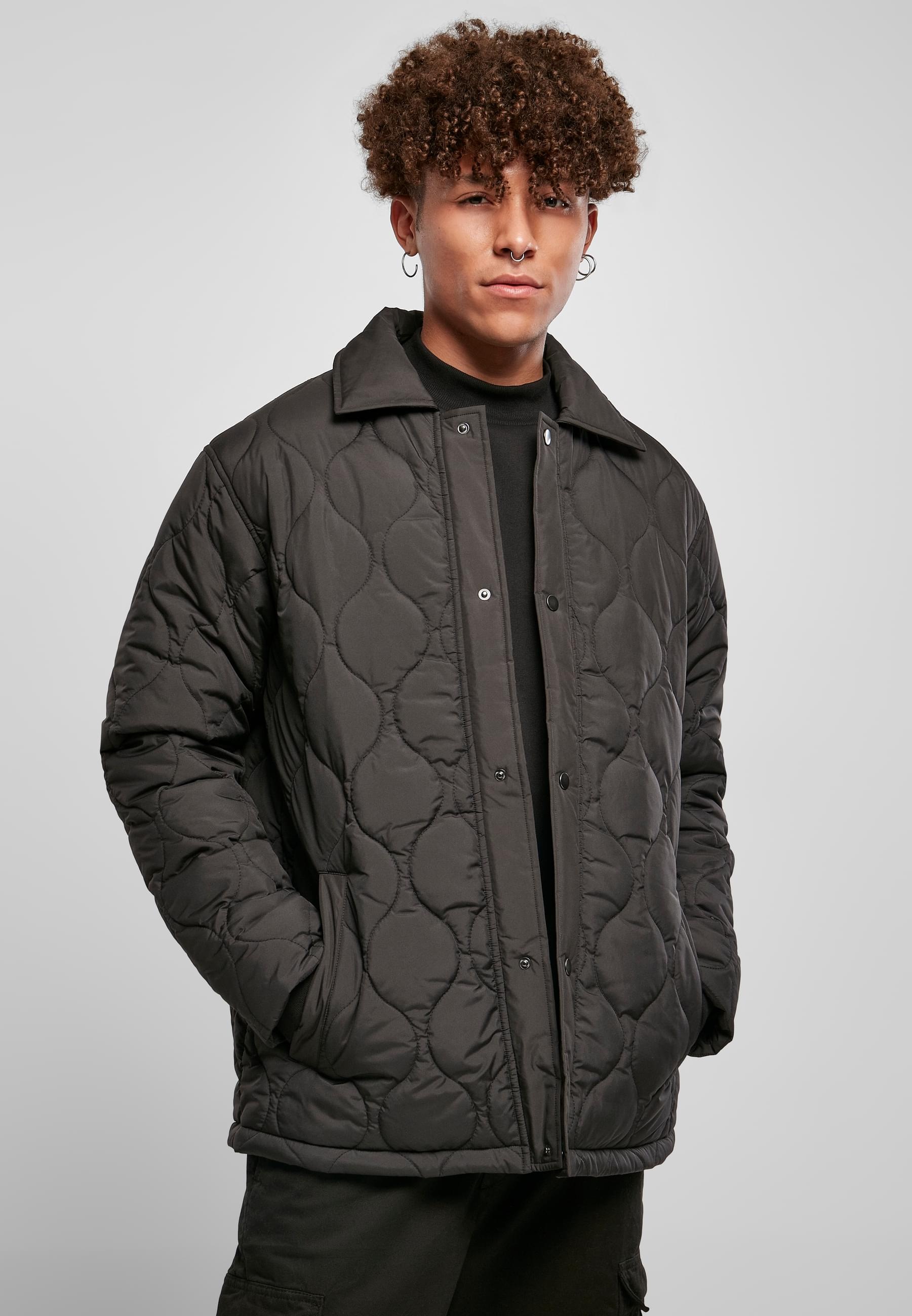 URBAN CLASSICS Allwetterjacke »Urban Classics Herren Quilted Coach Jacket« 1 Stk. tlg. ohne Kapuze