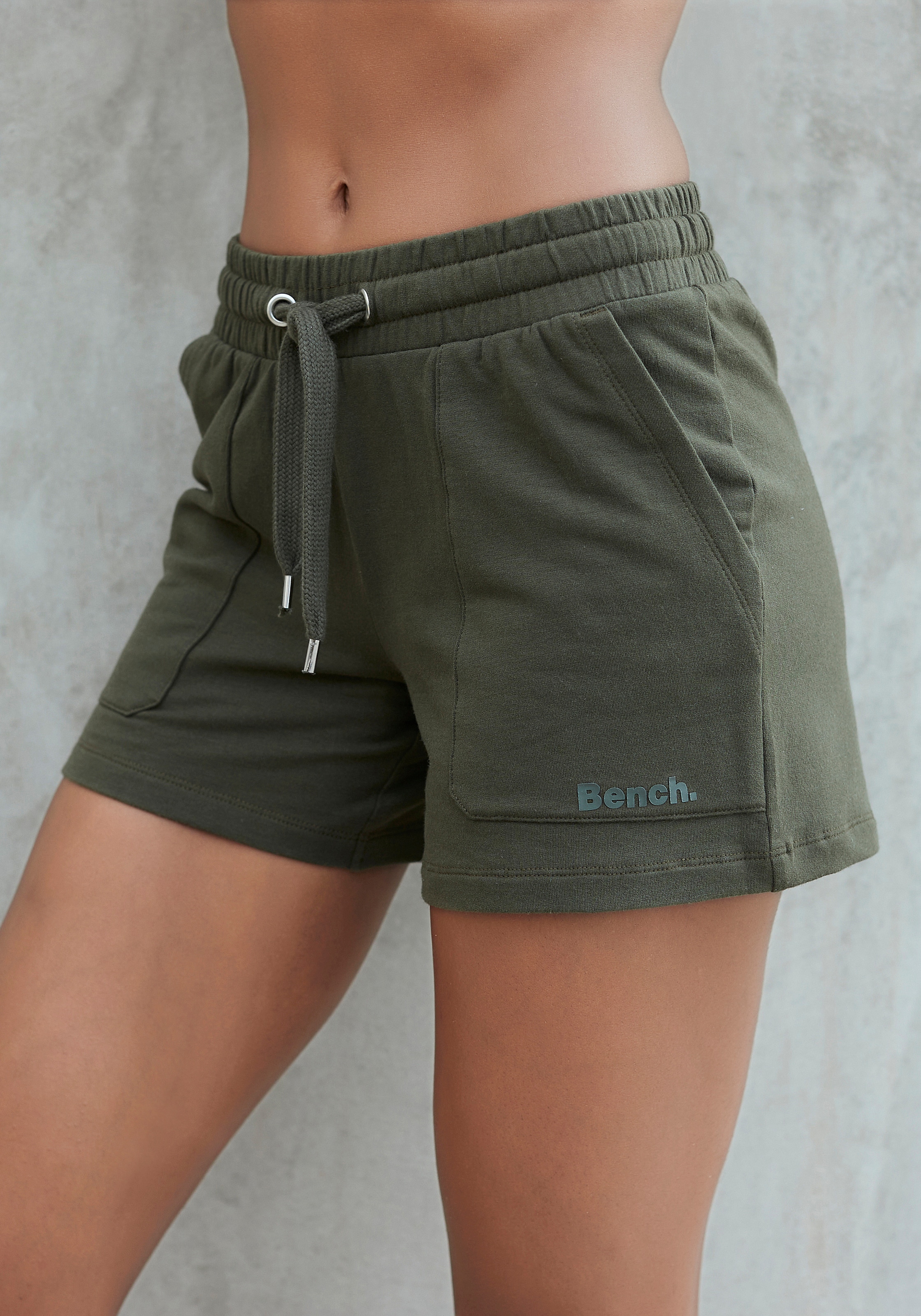 Relaxshorts, mit aufgesetzten Taschen, Loungeanzug