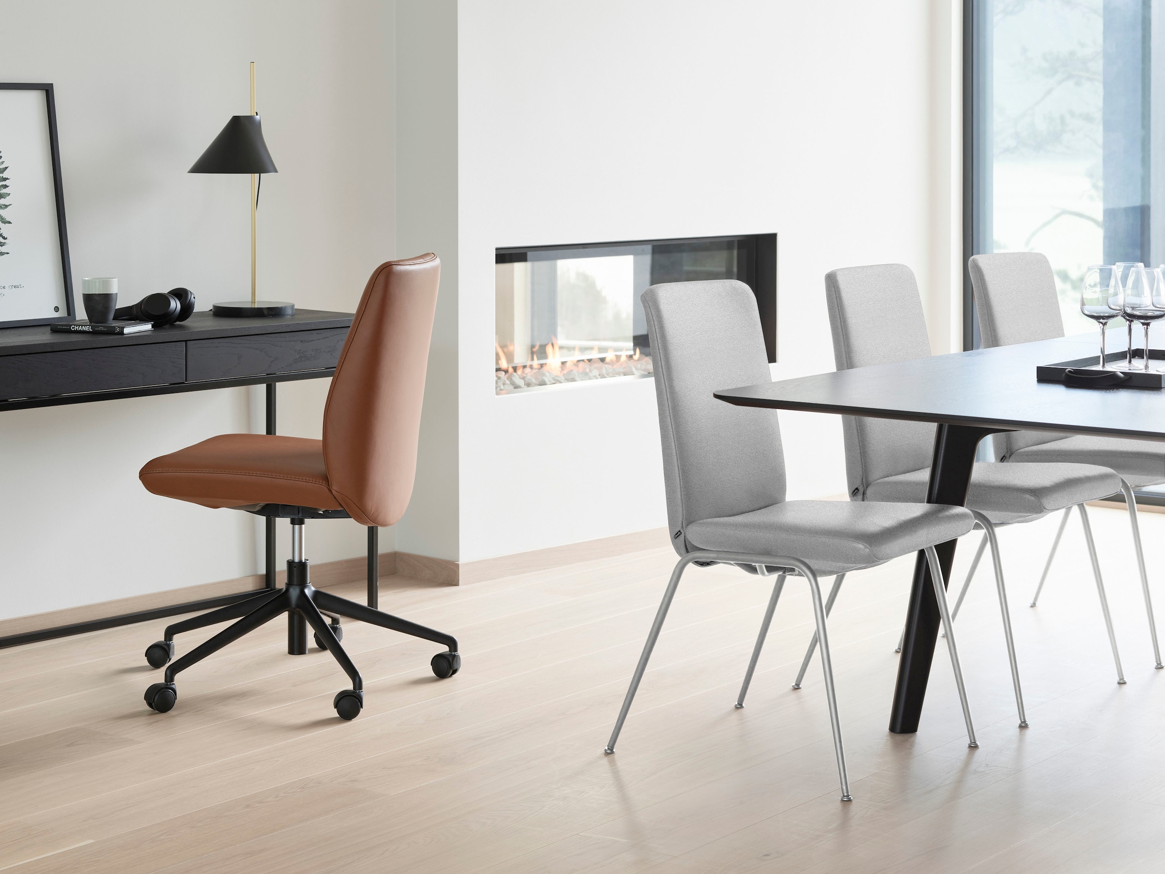 Stressless® Polsterstuhl »Laurel«, ROHLEDER Stoff Q2 FARON, Low Back, Größe M, mit Beinen aus Stahl in Schwarz matt