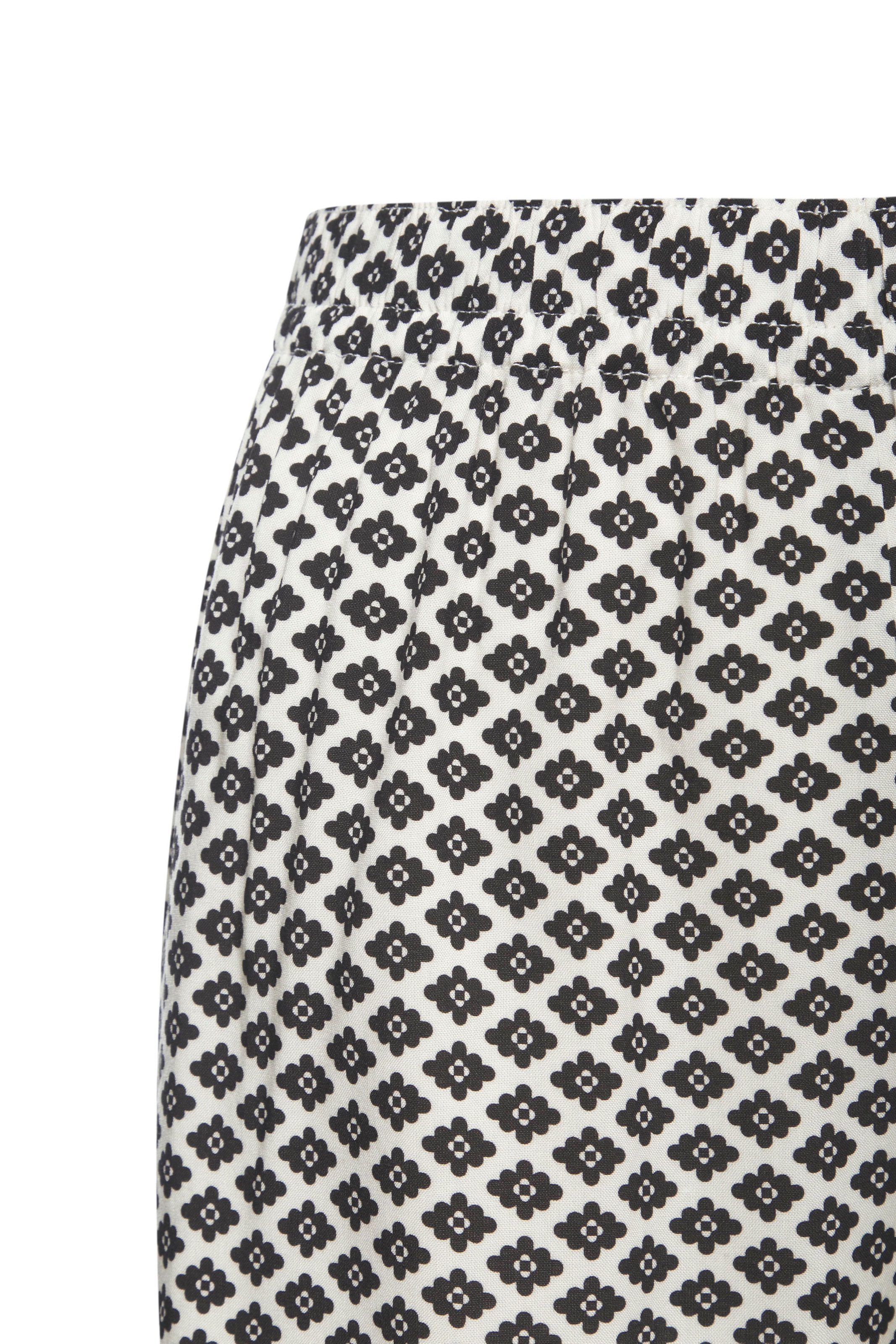 LASCANA Pyjamashorts  mit edlem Allover-Muster