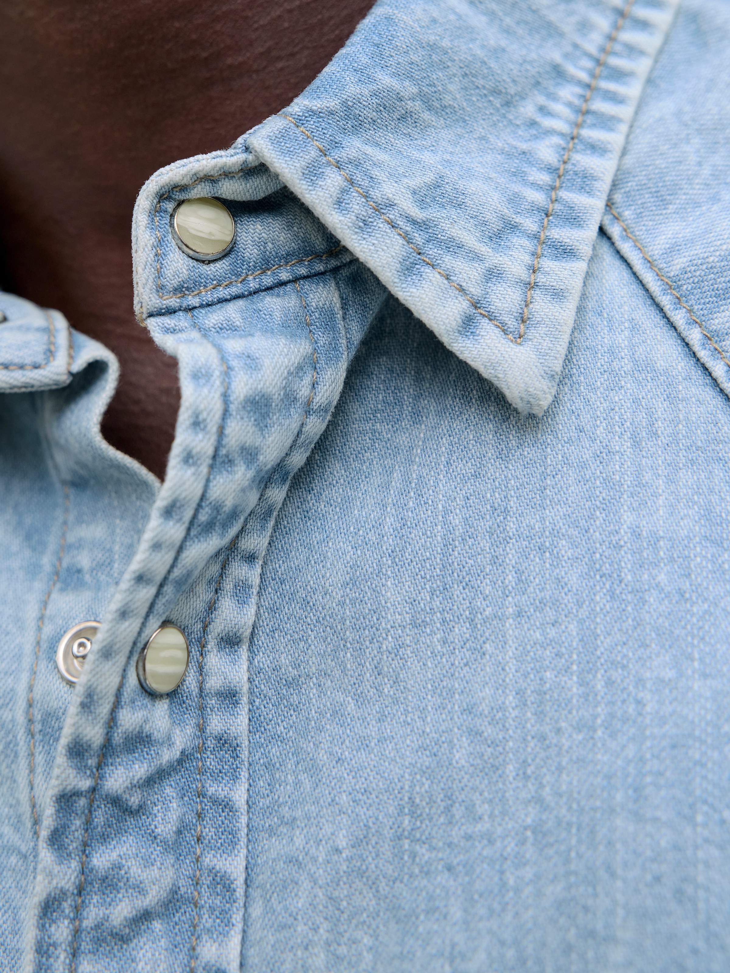 Jack & Jones Jeanshemd »JJEWESTERN JJSHIRT AT 187 NOOS« mit Brusttaschen