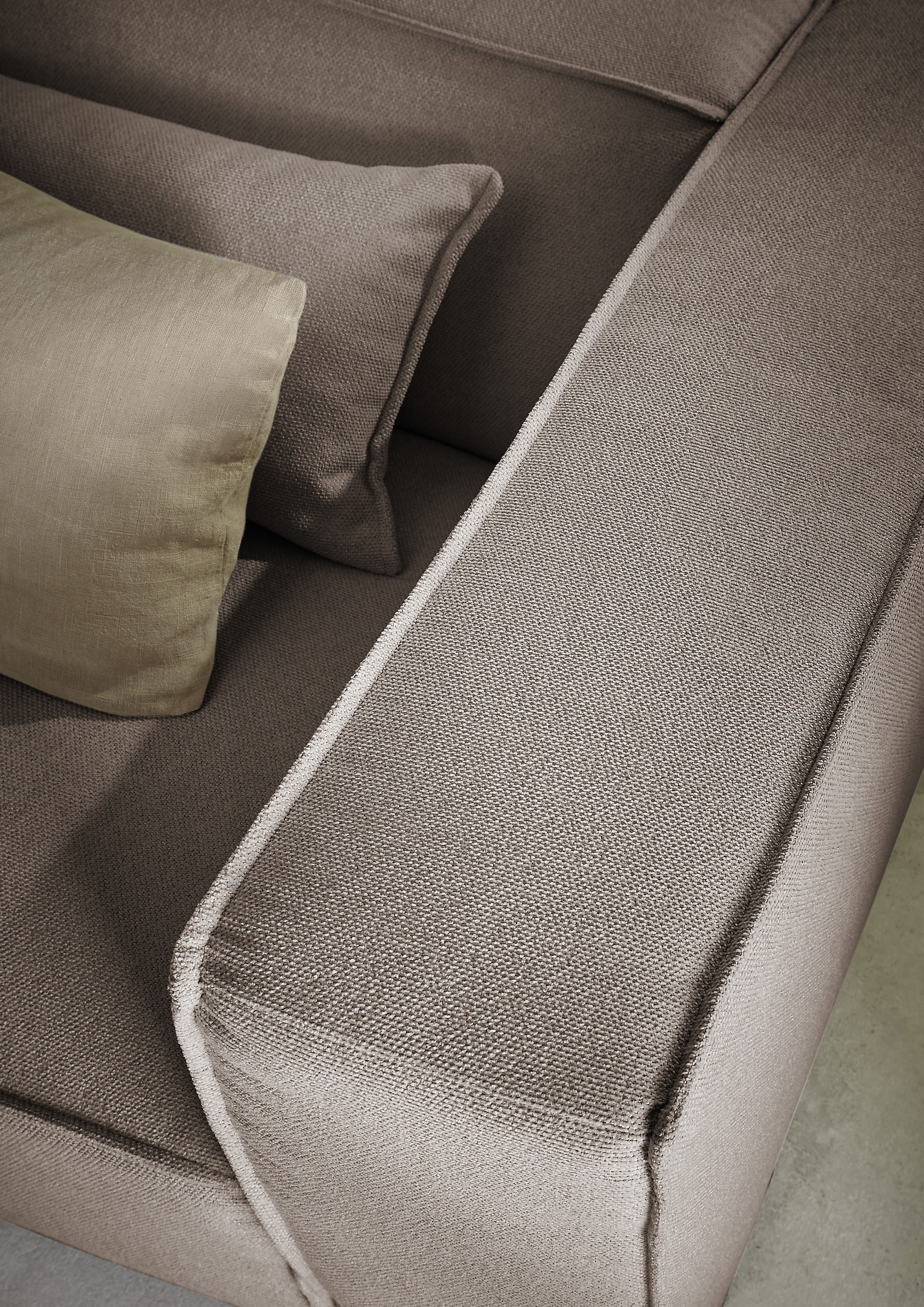 LeGer Home by Lena Gercke Ecksofa »PIARA mit Kedernaht in Cord oder Leinenoptik, moderne Couch in L-Form«, wahlweise Ottomane rechts/links, schwarze Füße, bequemer Sitzkomfort