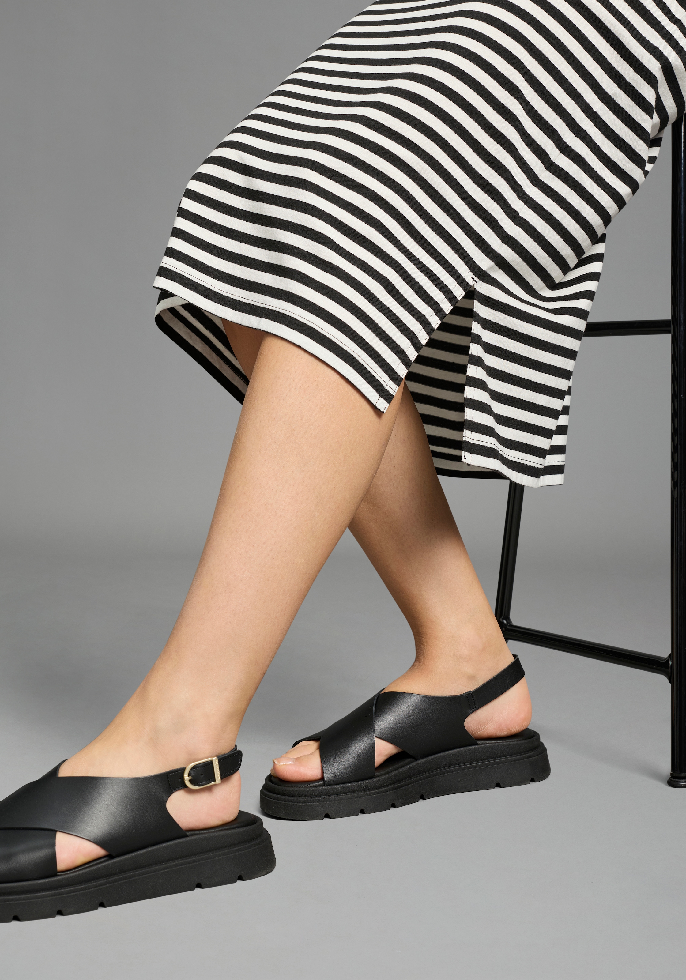 Flashlights Shirtkleid wadenlange Schnittform, aus Single Jersey, mit gestreifter Optik