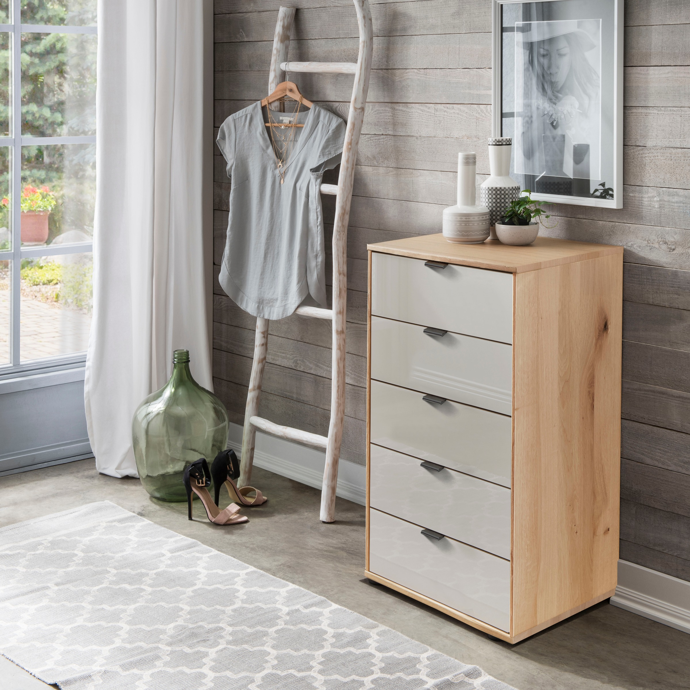 WIEMANN Schubkastenkommode »Cardiff Sideboard, Wäscheschrank, teilmassiv Bianco-Eiche, Schubladen« Glas- oder Massivholzfront, verschiedene Breiten, MADE IN GERMANY,  Schubkästen inklusive Selbsteinzug und Dämpfung