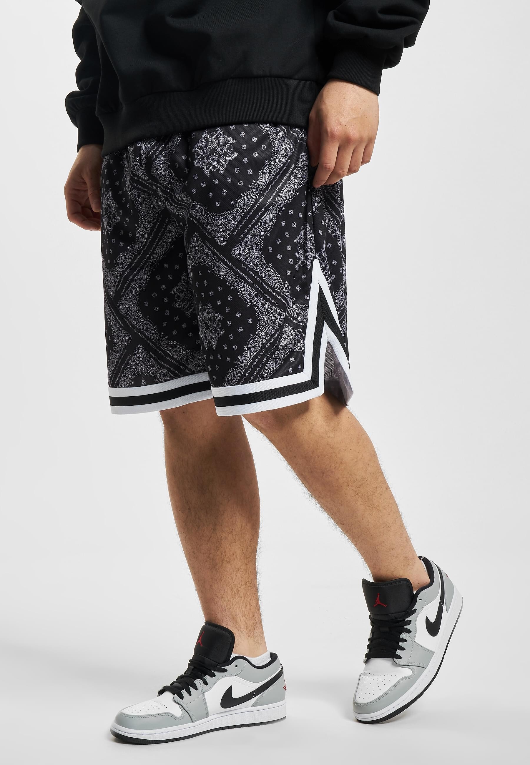 Karl Kani Stoffhose »Karl Kani Herren KK Woven Signature Paisley Mesh Shorts«