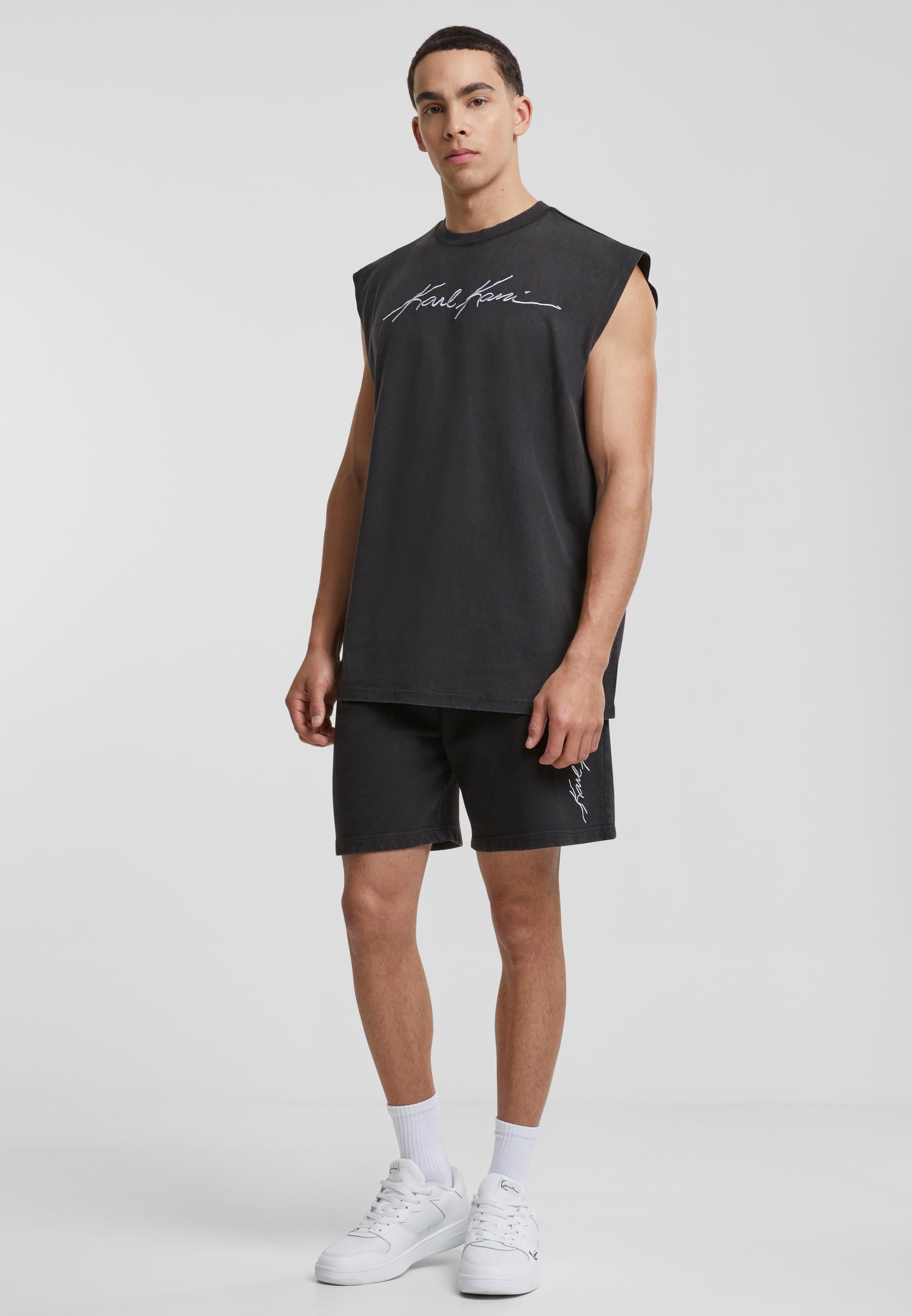 Karl Kani Sweatshorts »Karl Kani KM242-049-1 Autograph Washed Sweatshorts«