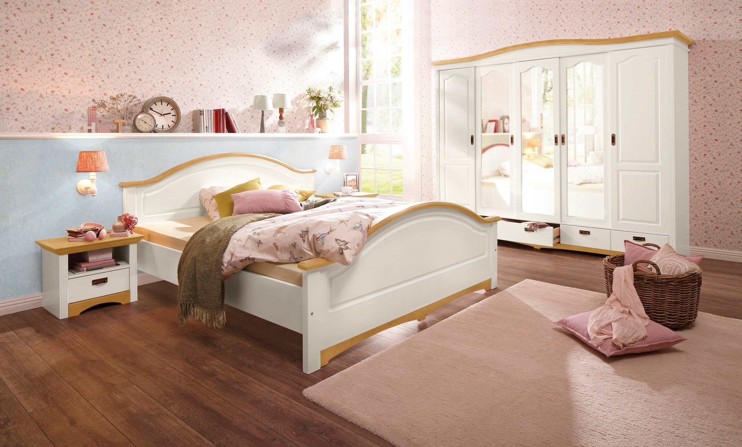 Home affaire Massivholzbett »Konrad, hohe Belastbarkeit! FSC® zertifiziertes Massivholz«, (Breite/Belastbarkeit 180cm/220 KG, 140cm/180 KG), aus massivem Kiefernholz, FSC®-zertifiziert, INKLUSIVE Rollrost