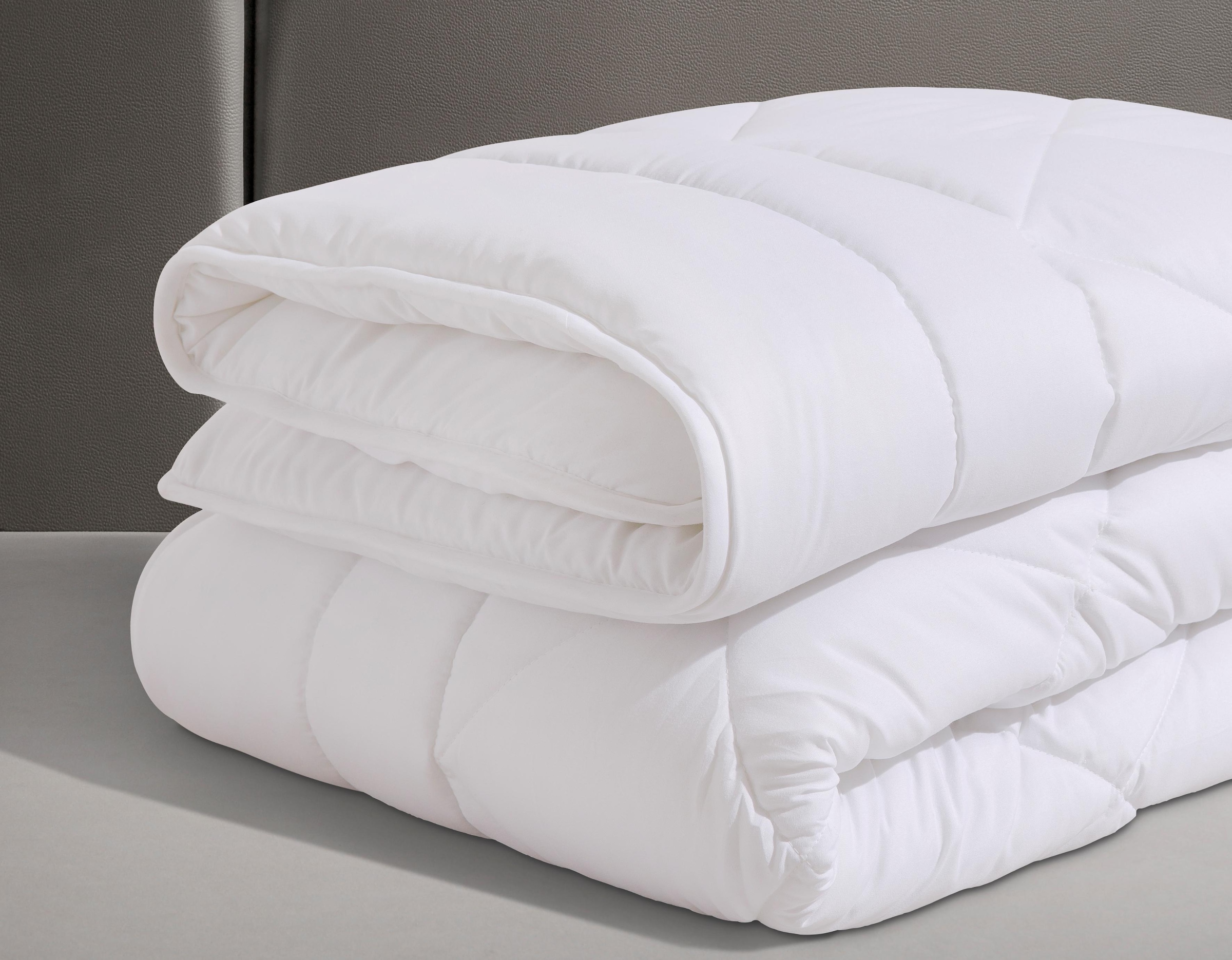 OTTO home Microfaserbettdecke + Kopfkissen »Baca, 2-tlg. Bettdecke 135x200 oder155x220 cm mit Kissen 80x80 cm« Set Bettdecke & Kissen Made in Germany, Sommer, Winter