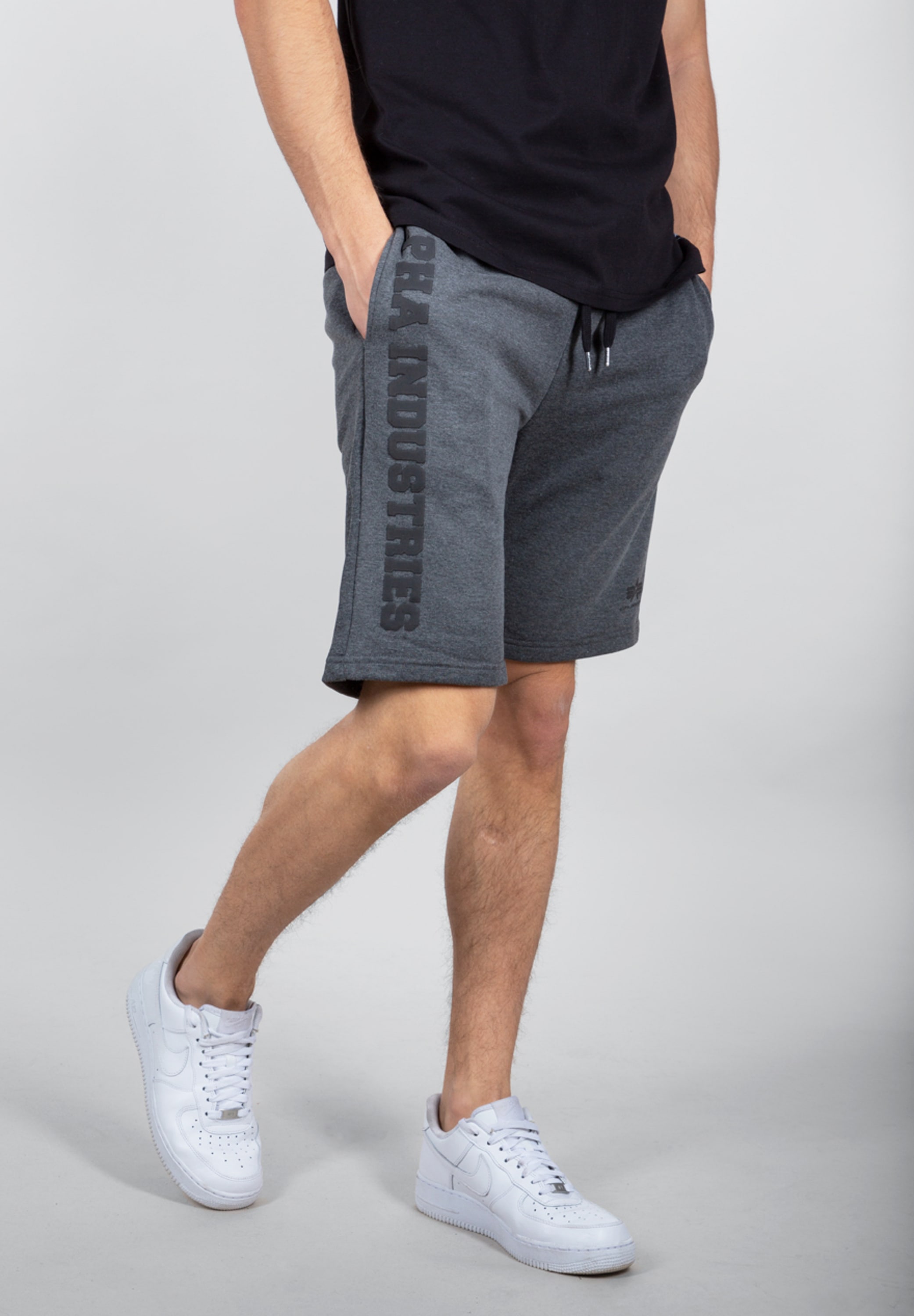 2. Bild von Alpha Industries Sweatshorts »ALPHA INDUSTRIES Men - Shorts Big Letters Short«