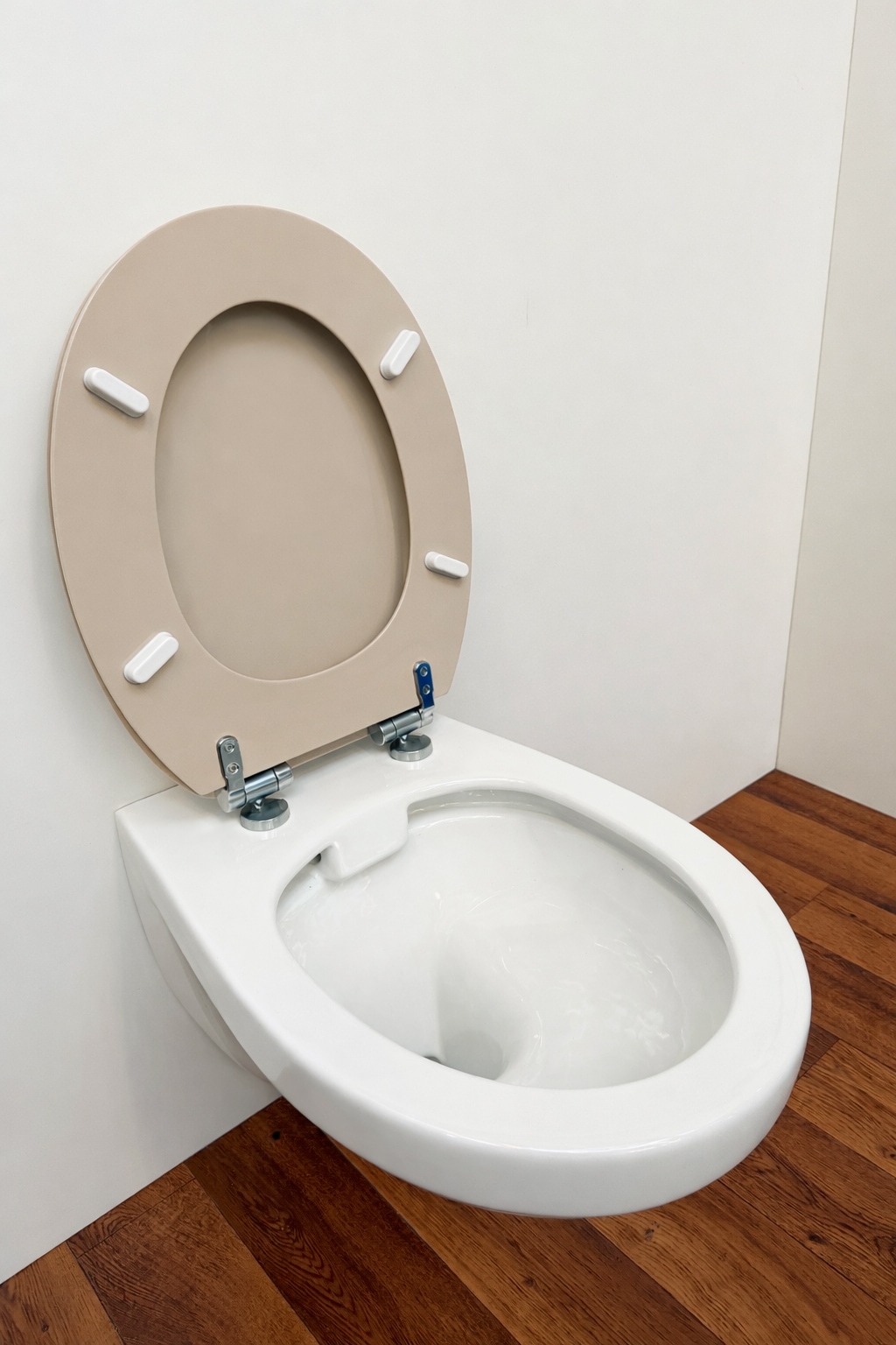 welltime WC-Sitz »Classic Colours« Kratzfester Klo-Sitz mit einem Holzkern und Absenkautomatik