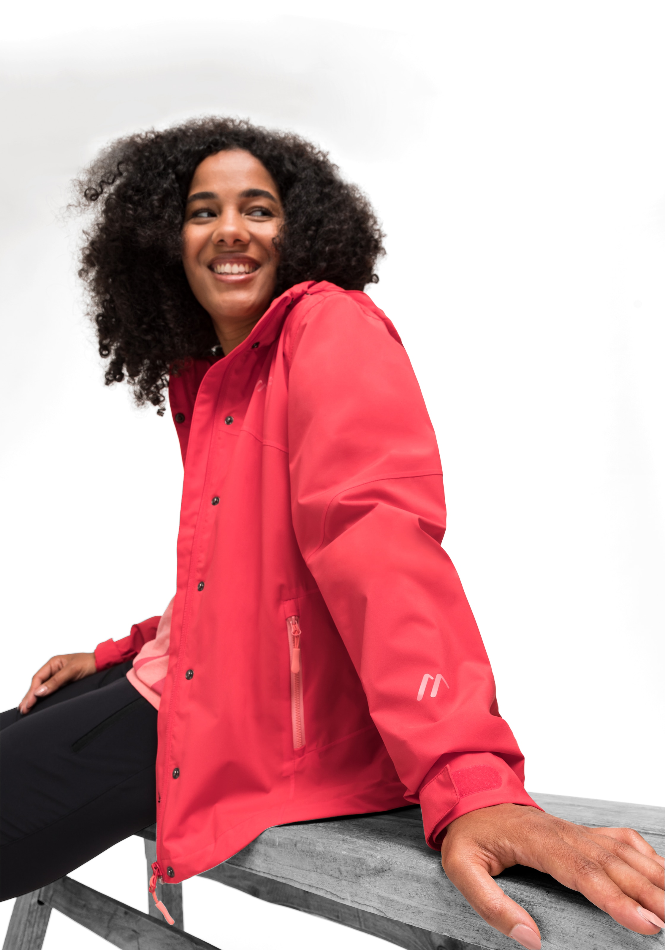 Maier Sports Outdoorjacke »Metor rec W«, Damen Regenjacke wasserdicht mit Kapuze, 2 Taschen außen, Innentasche