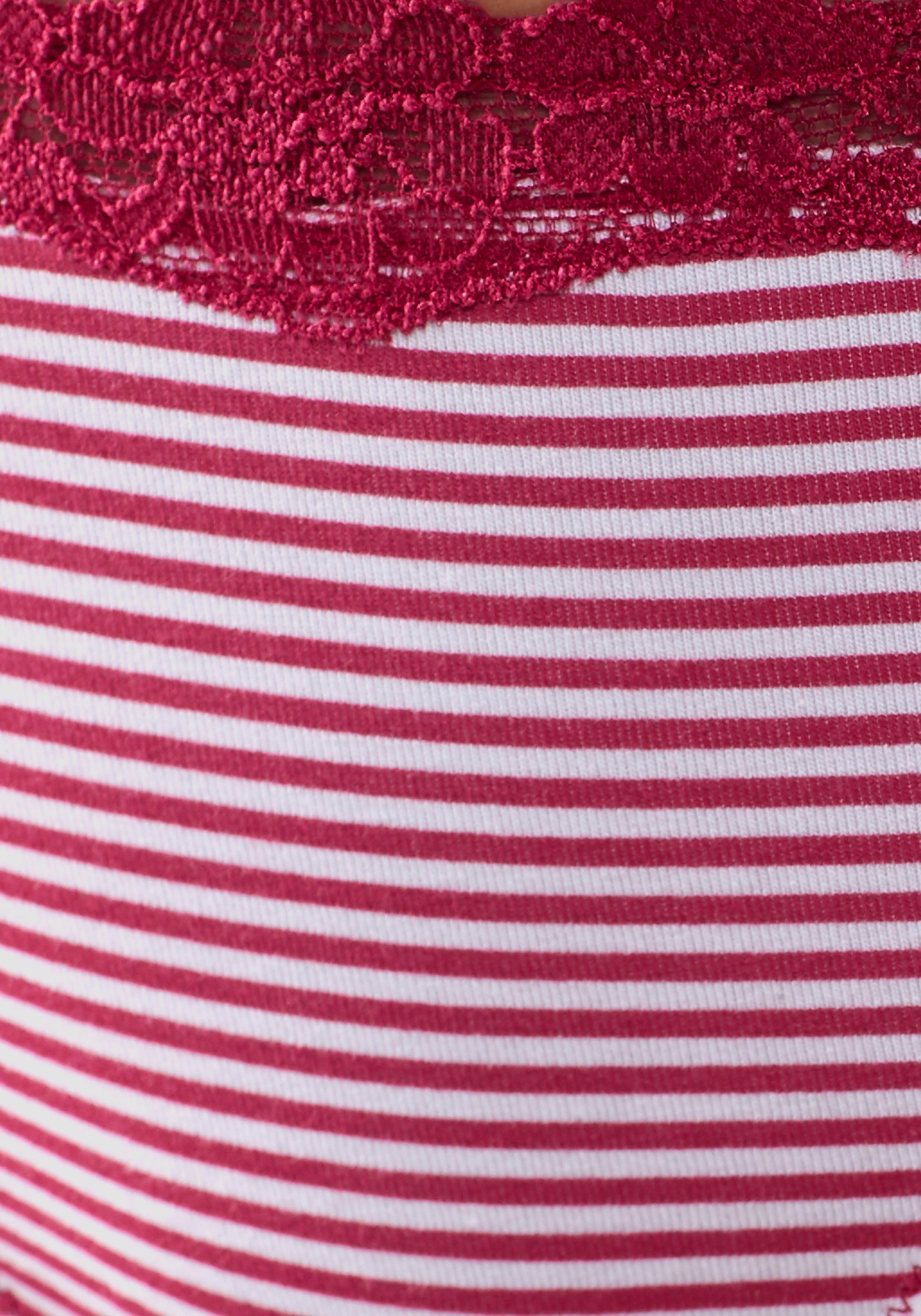 LASCANA String, (3er-Pack), aus elastischer Baumwolle mit zarter Spitze