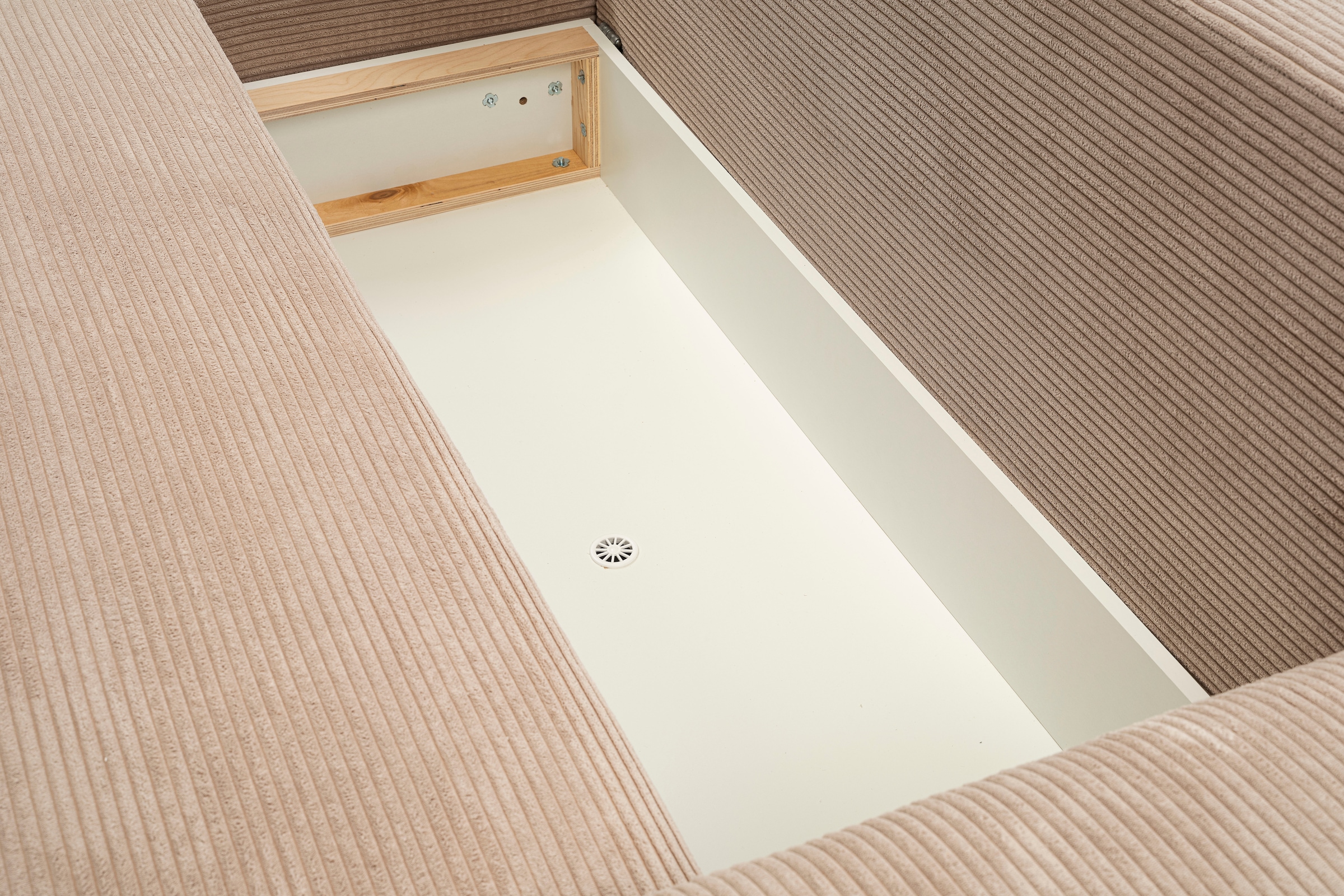 WERK2 Ecksofa »Amsterdam, zeitlos und elegant, Breite 300cm, L-Form«, Design Ecksofa mit hohem Komfort, Schlaffunktion & Bettkasten