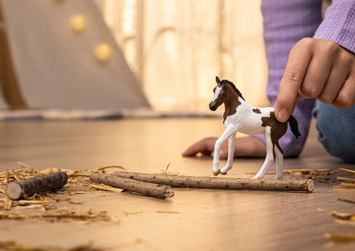 Schleich® Spielfigur »HORSE CLUB, Paint Horse Fohlen (14899)« Made in Europe