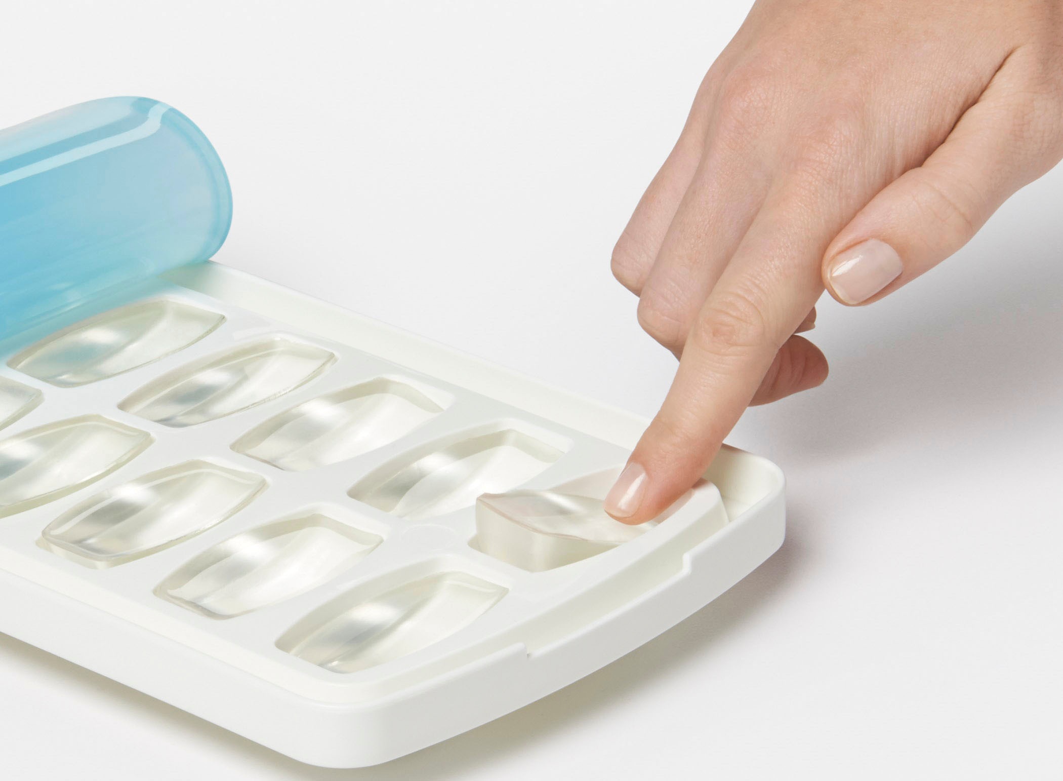 OXO Good Grips Eiswürfelform auslaufsicher, mit Deckel, Silikon günstig online kaufen