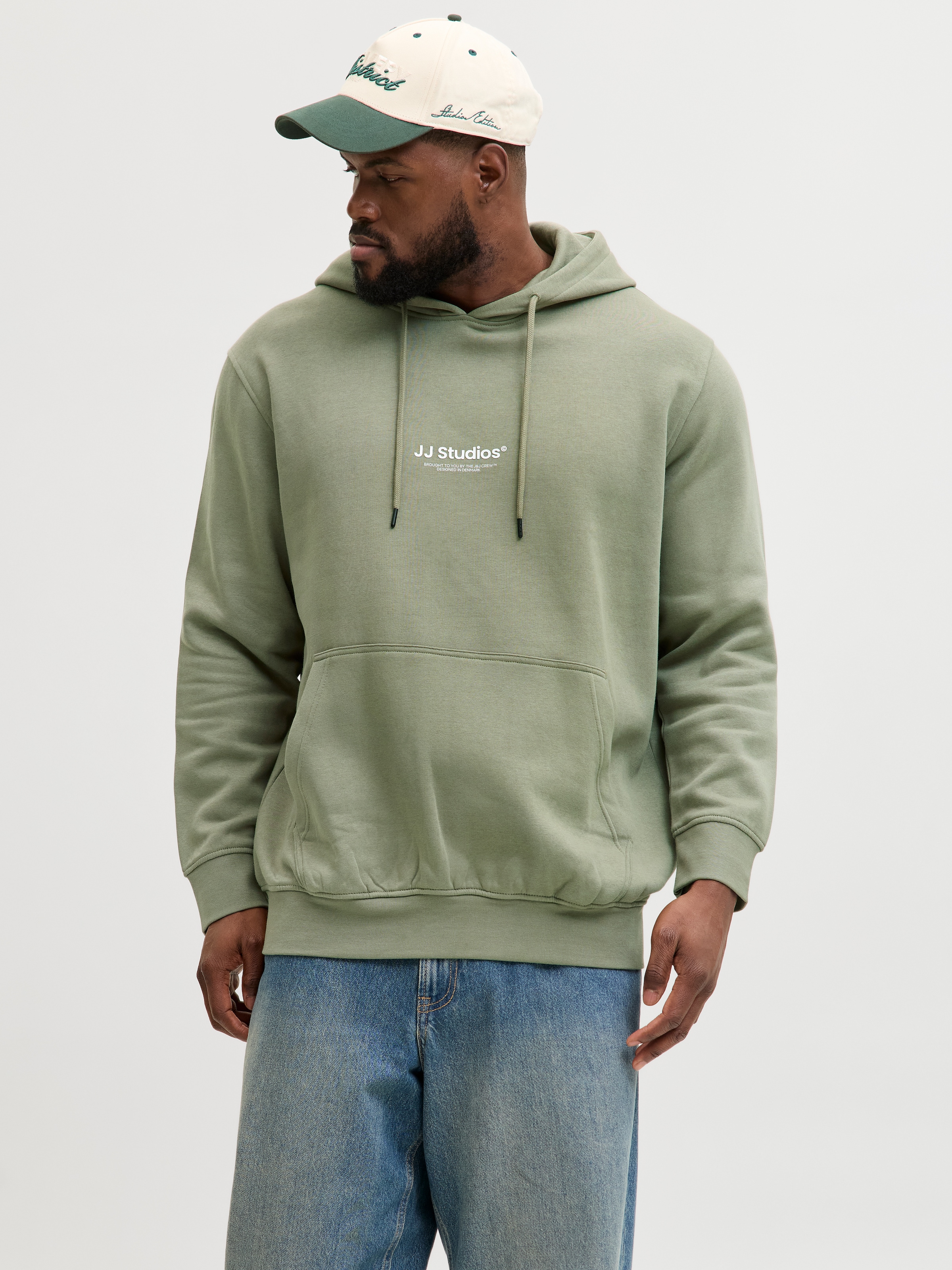 Jack & Jones PlusSize Kapuzensweatshirt »JJESOHO SWEAT HOOD NOOS PLS«, mit Logobranding

