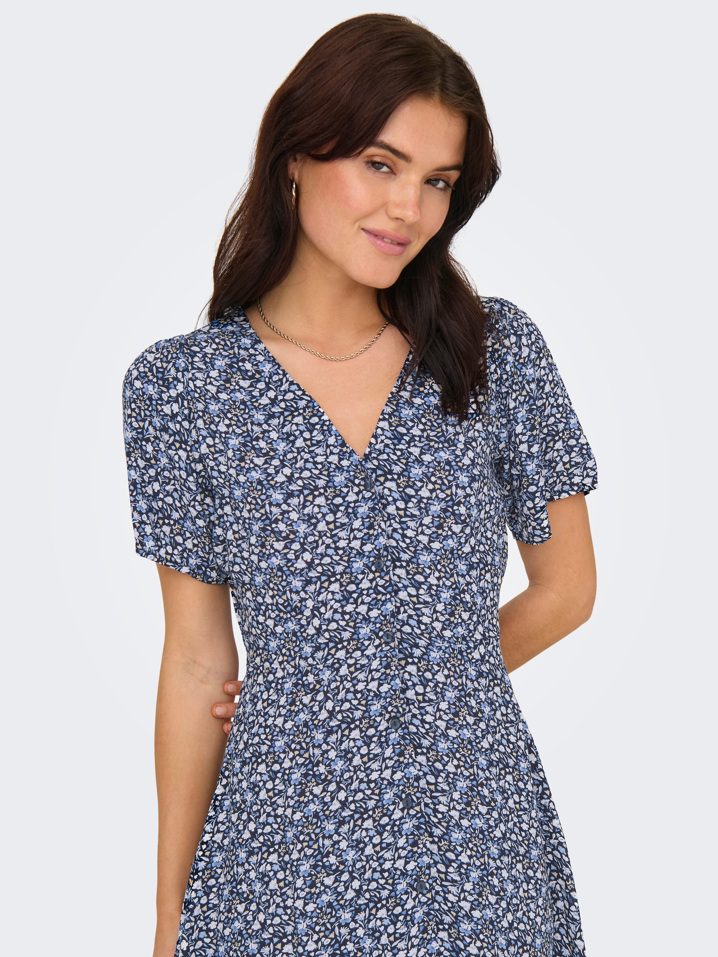ONLY Minikleid »ONLEVIDA S/S SHORT DRESS WVN NOOS« Viskose, regular fit, V-Ausschnitt