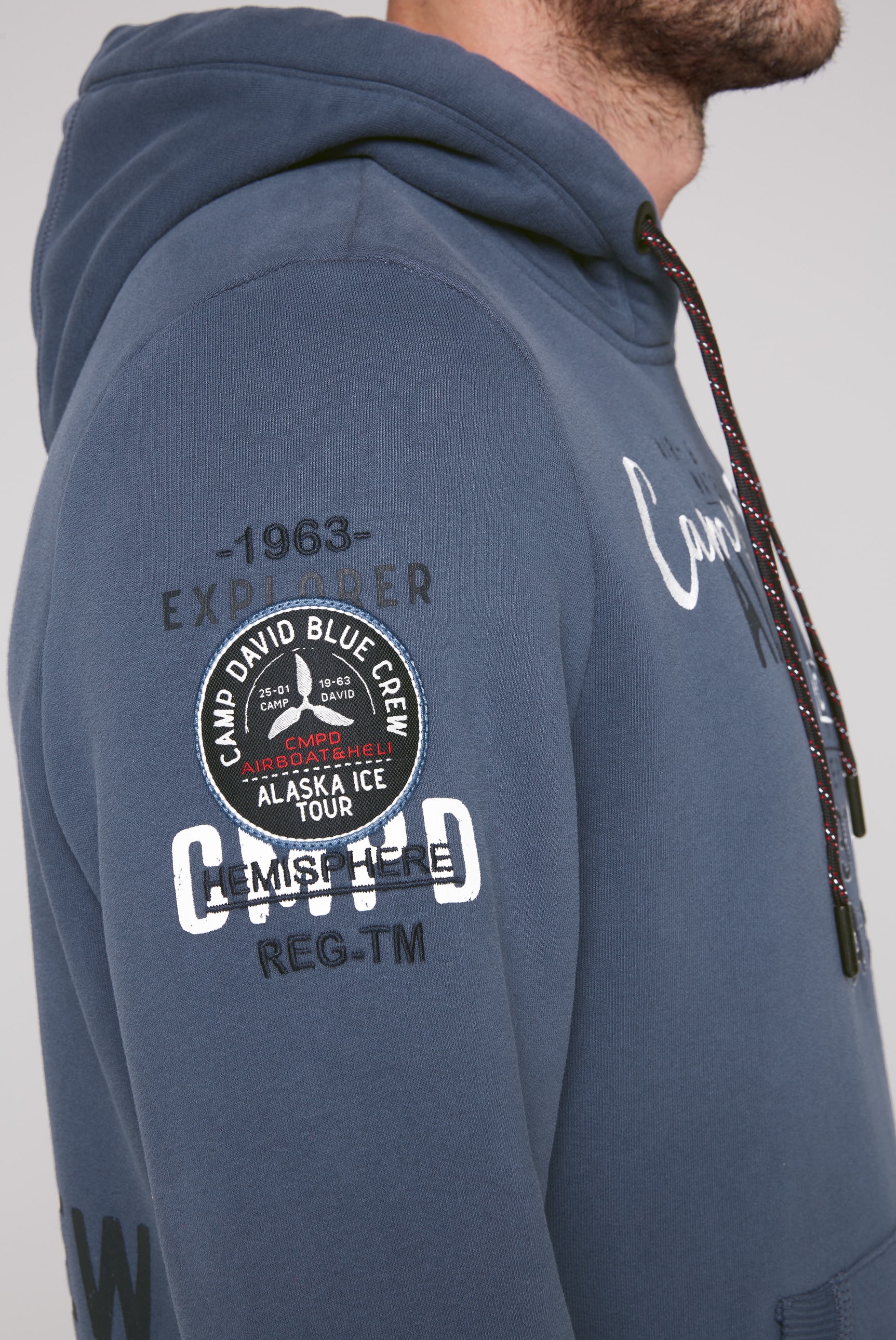 CAMP DAVID Kapuzensweatshirt, mit Label-Applikationen