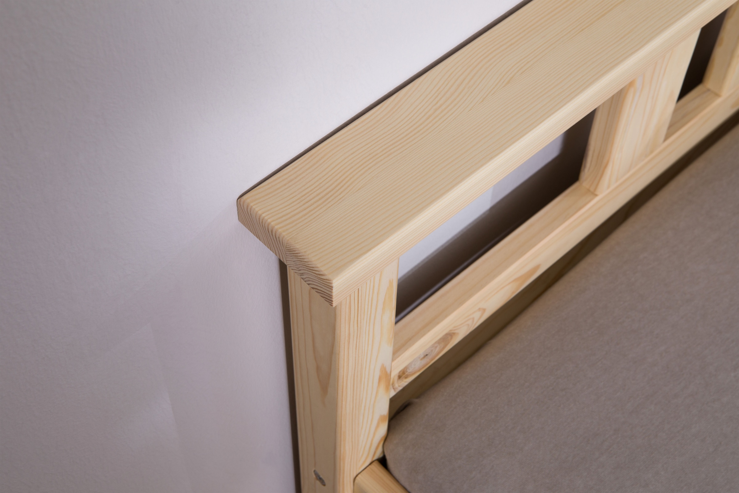 Ticaa Futonbett »Merci«, Einzelbett, aus Kiefer Massivholz, inkl. Rollrost